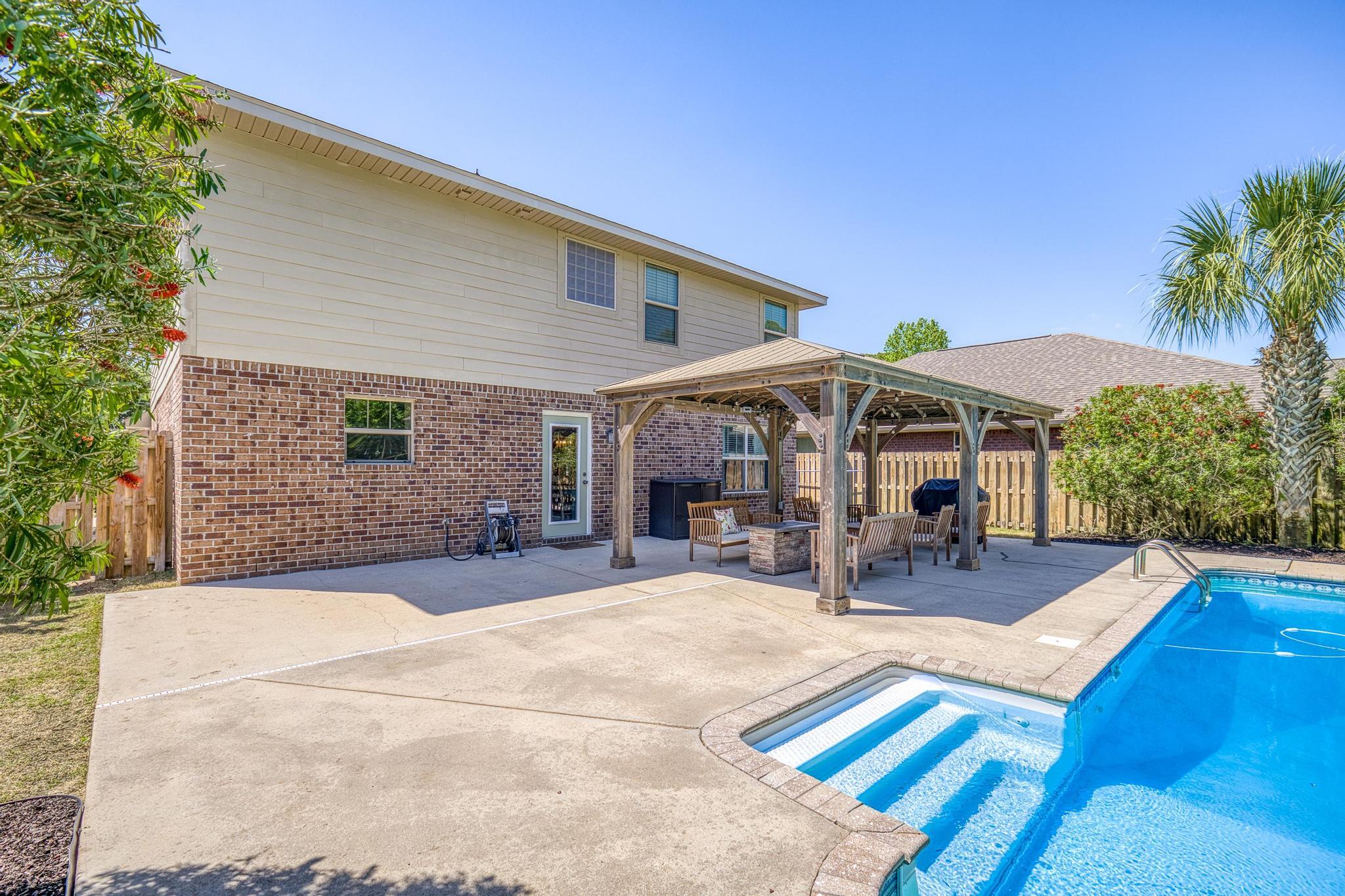 WOODLAWN HEIGHTS - Residential