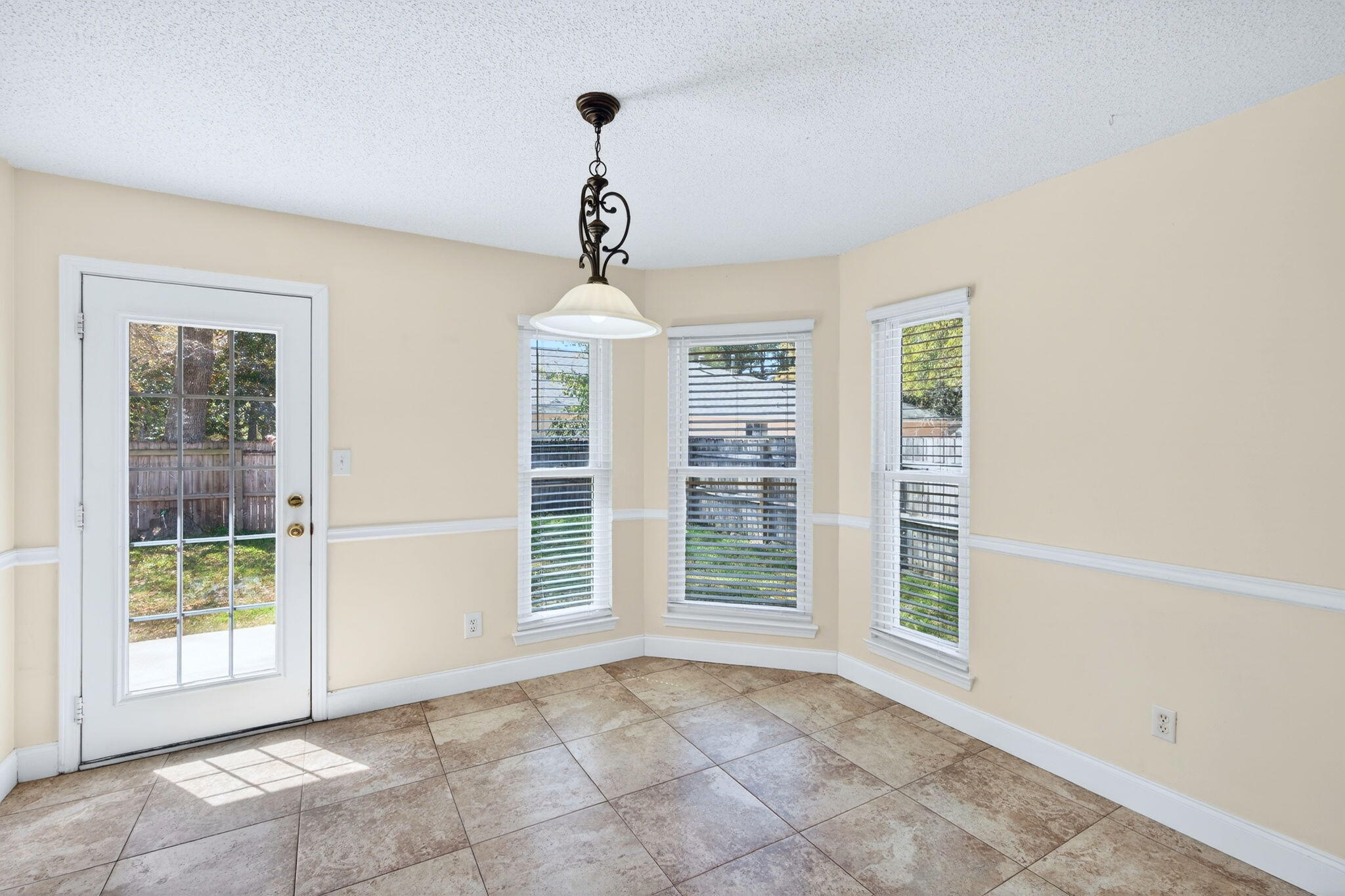 VALPARAISO PINECREST 5 - Residential