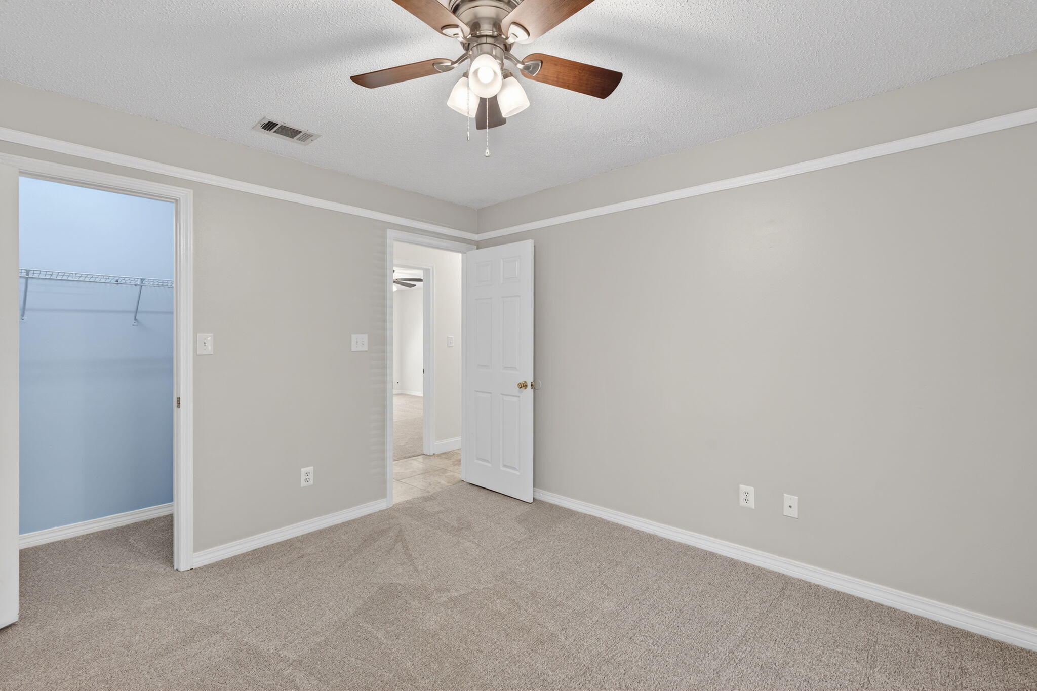 VALPARAISO PINECREST 5 - Residential