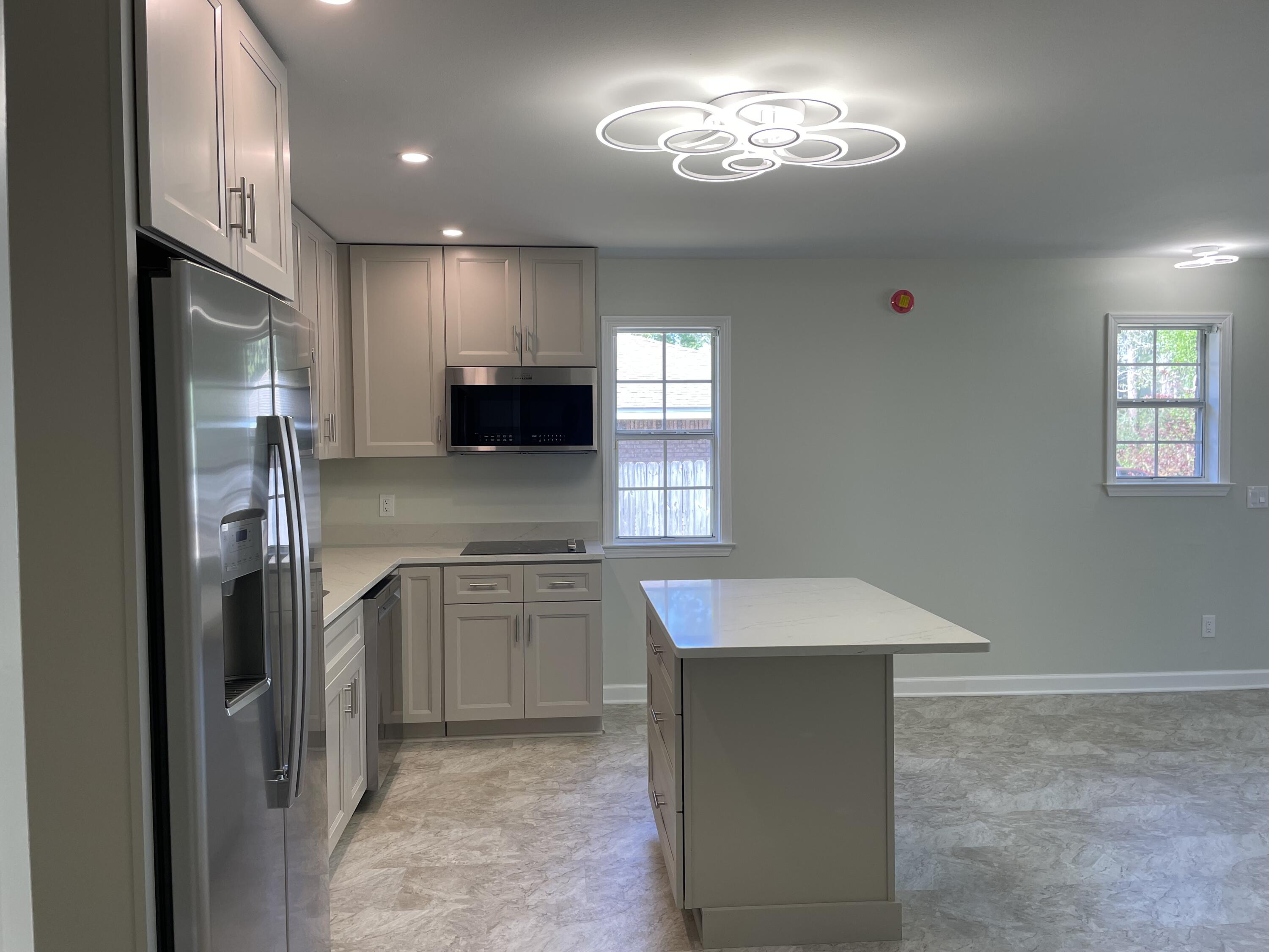 HOLIDAY SHORES EST 4TH ADDN - Residential