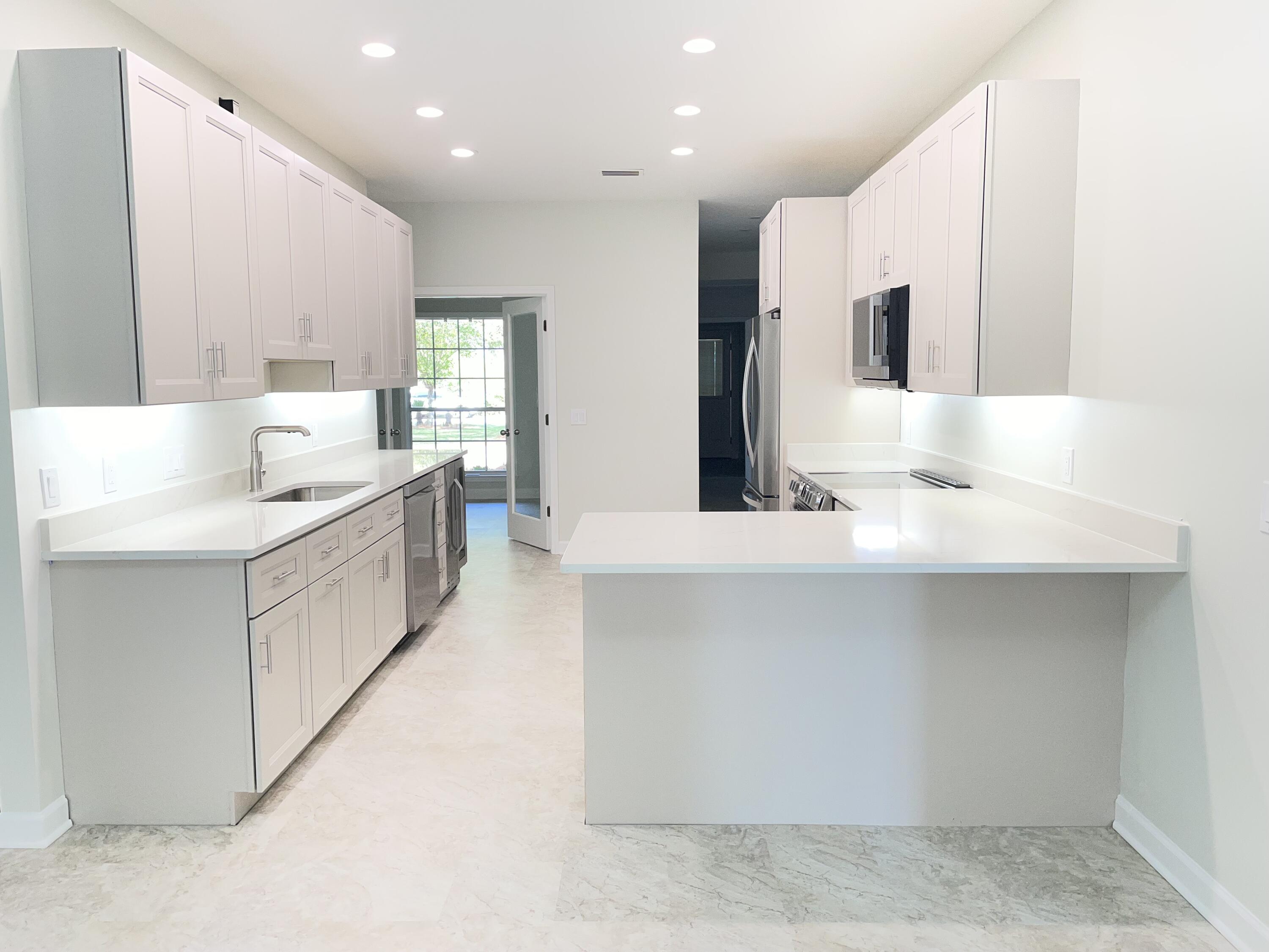 HOLIDAY SHORES EST 4TH ADDN - Residential