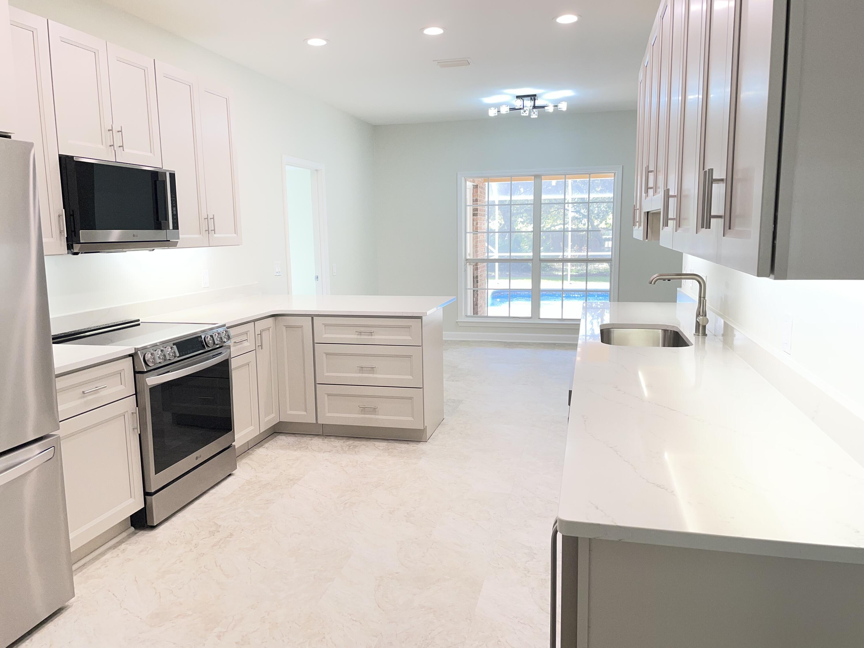 HOLIDAY SHORES EST 4TH ADDN - Residential