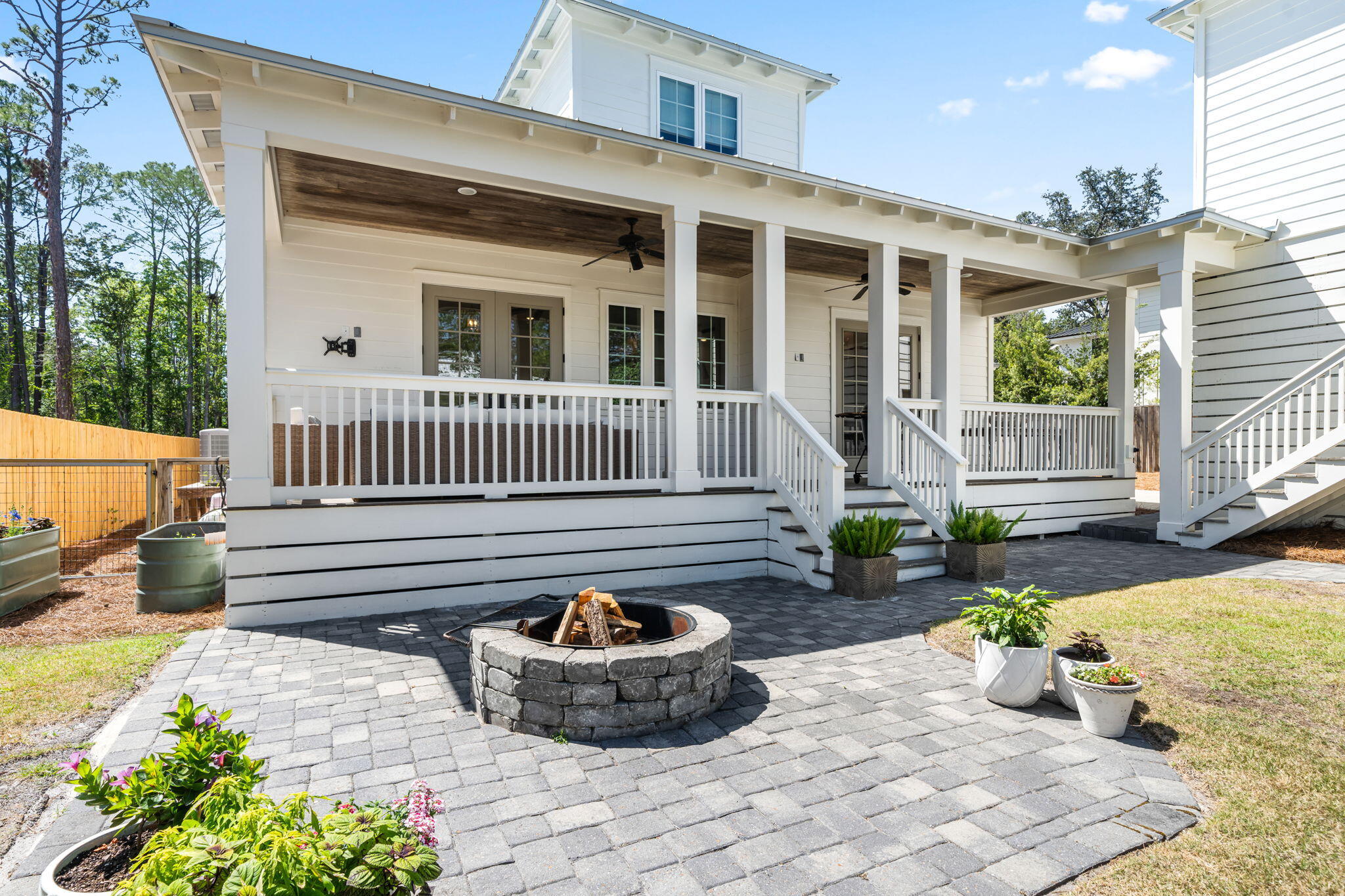 DAUGHETTES AMENDED - Residential