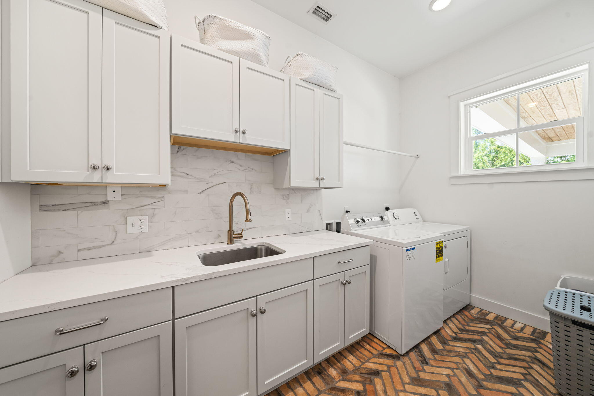 DAUGHETTES AMENDED - Residential