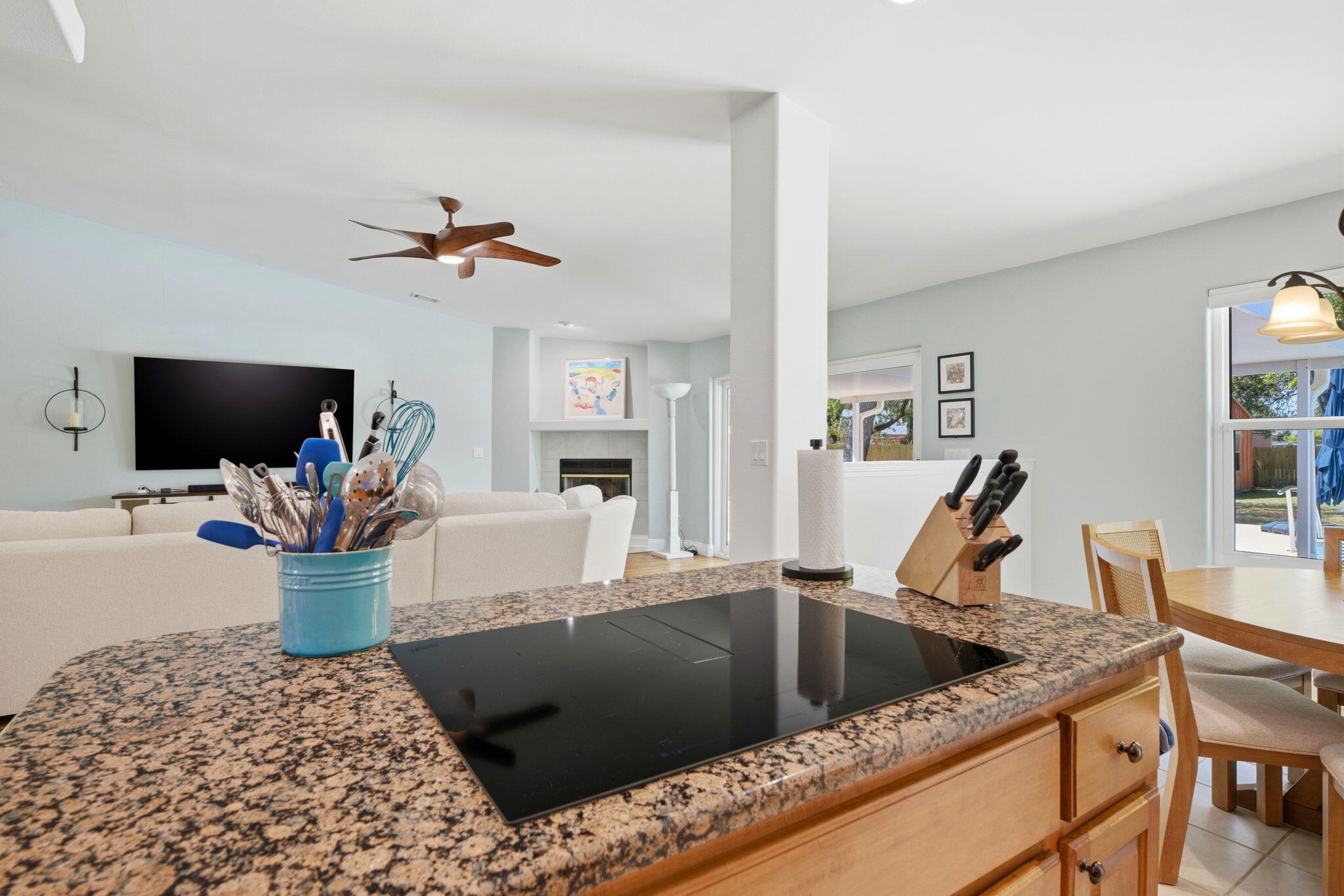 HOLLEY BY THE SEA - Residential