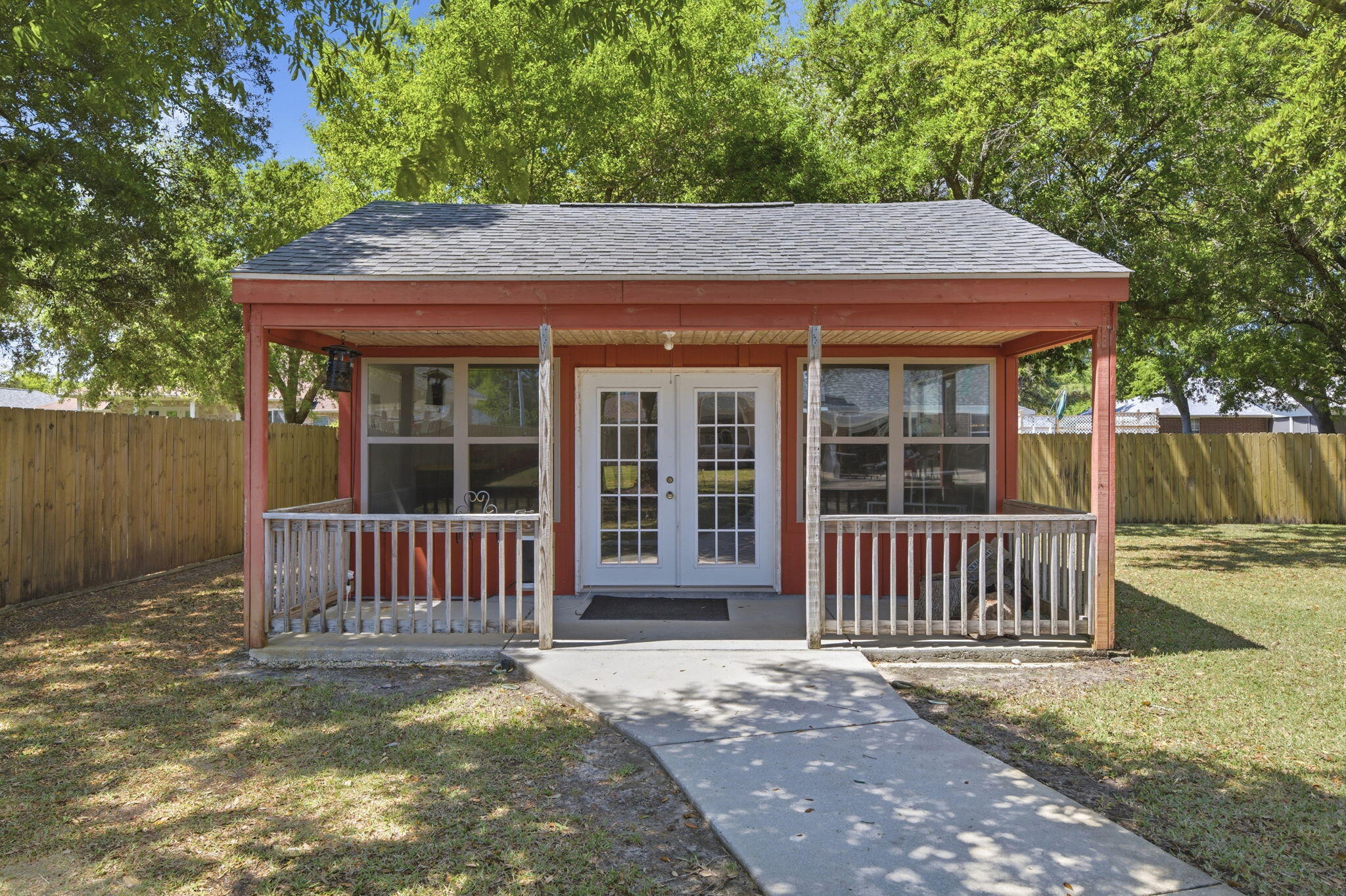 HOLLEY BY THE SEA - Residential