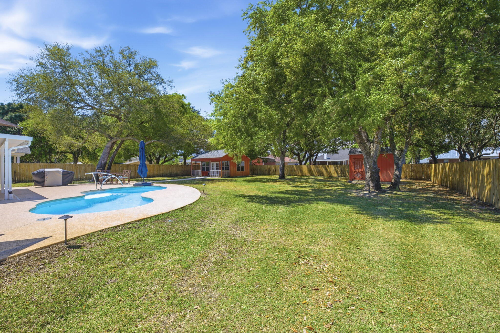 HOLLEY BY THE SEA - Residential