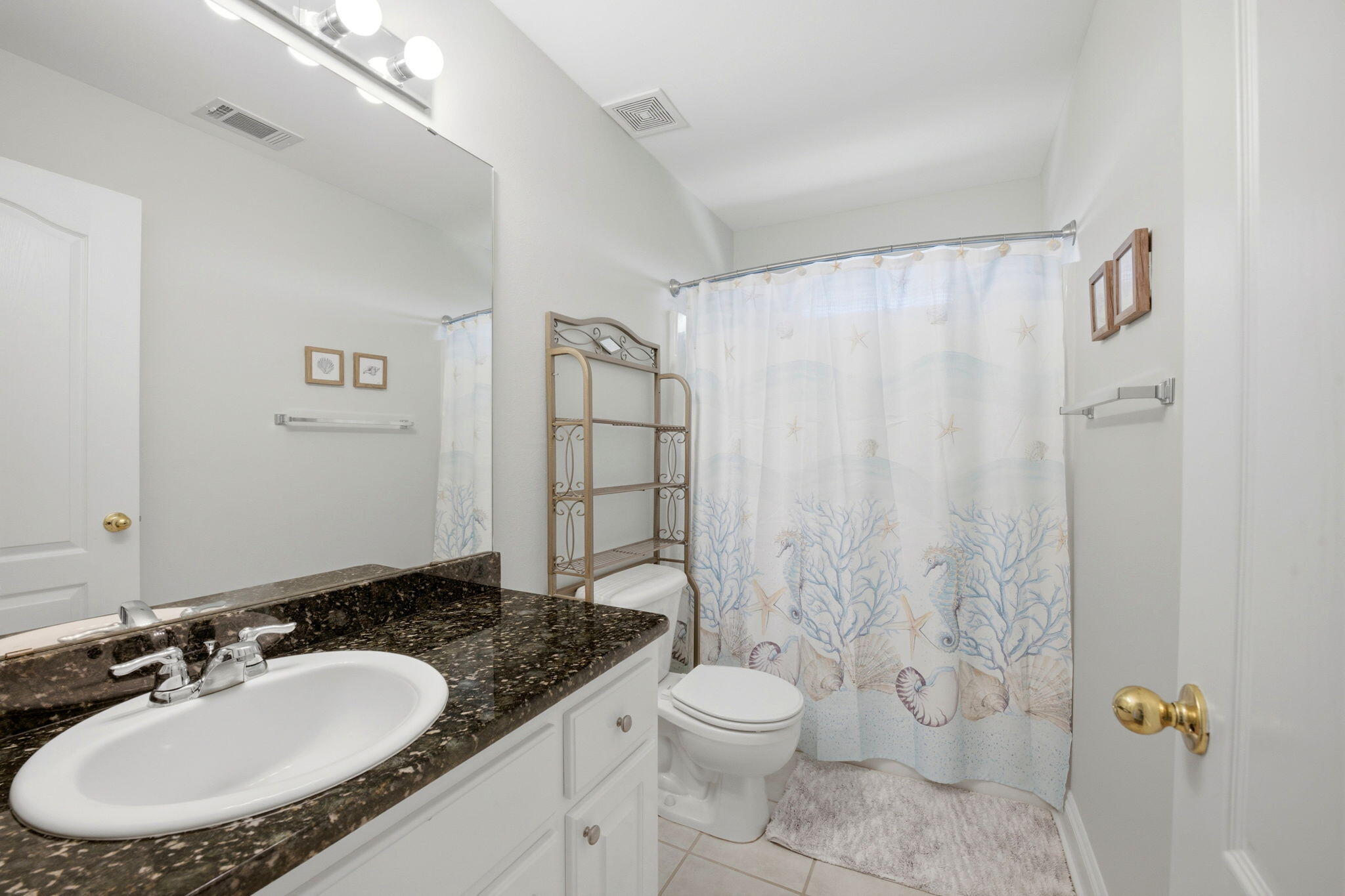 HOLLEY BY THE SEA - Residential