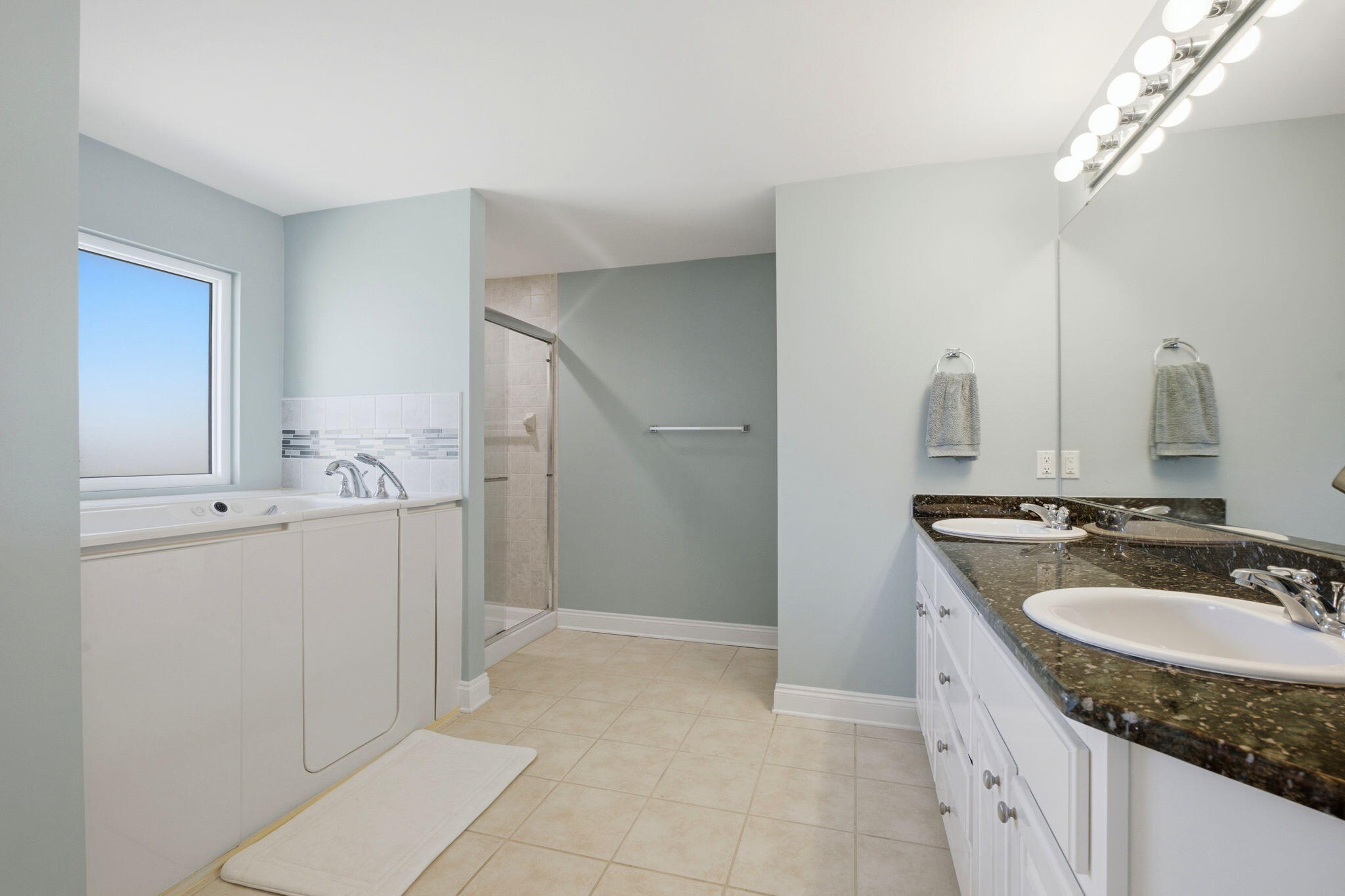 HOLLEY BY THE SEA - Residential