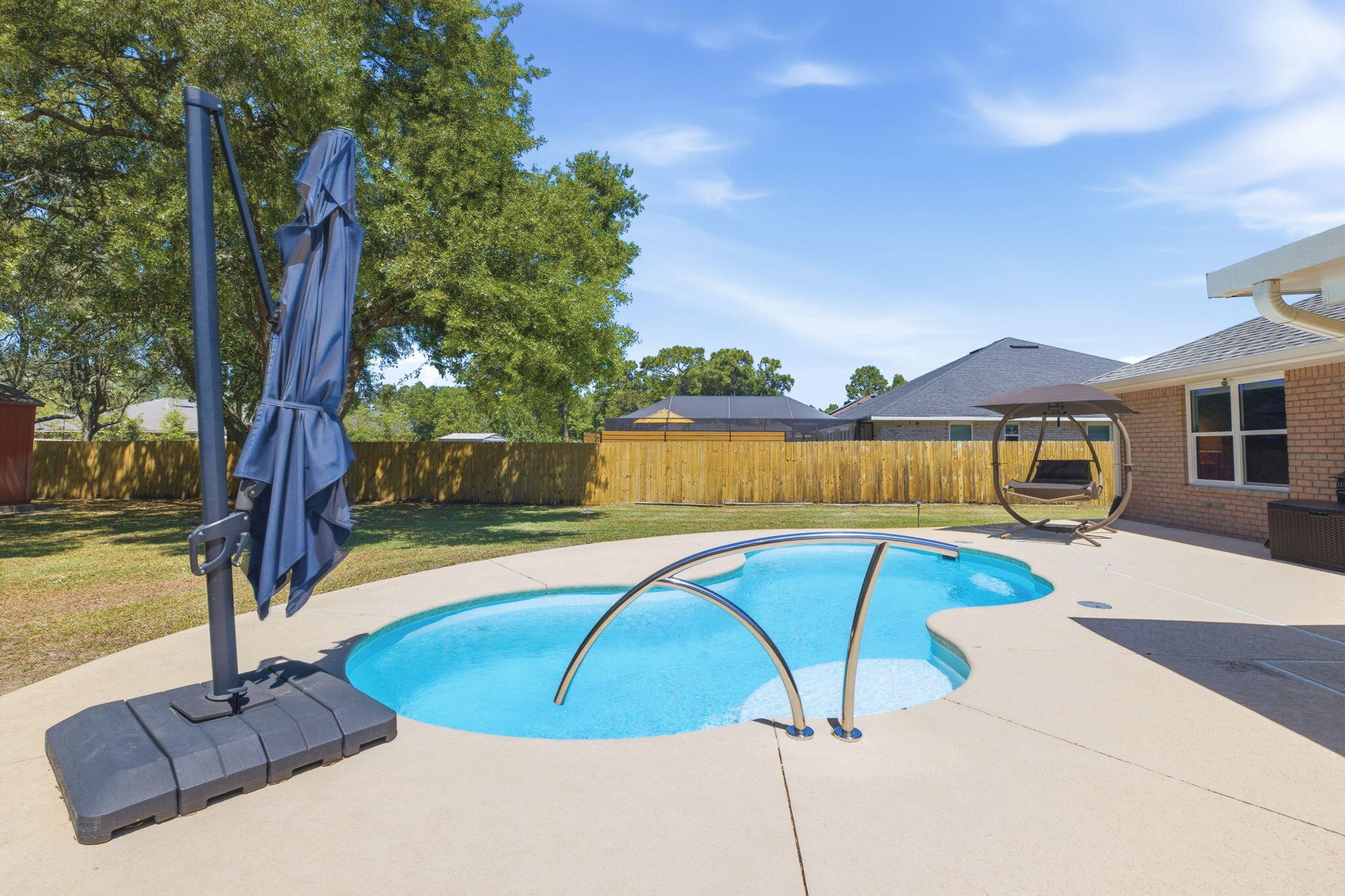 HOLLEY BY THE SEA - Residential