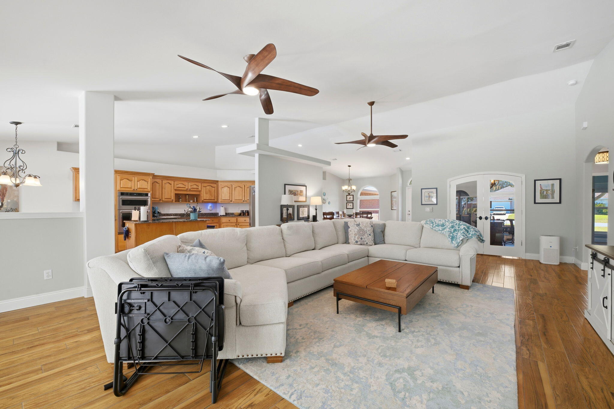 HOLLEY BY THE SEA - Residential