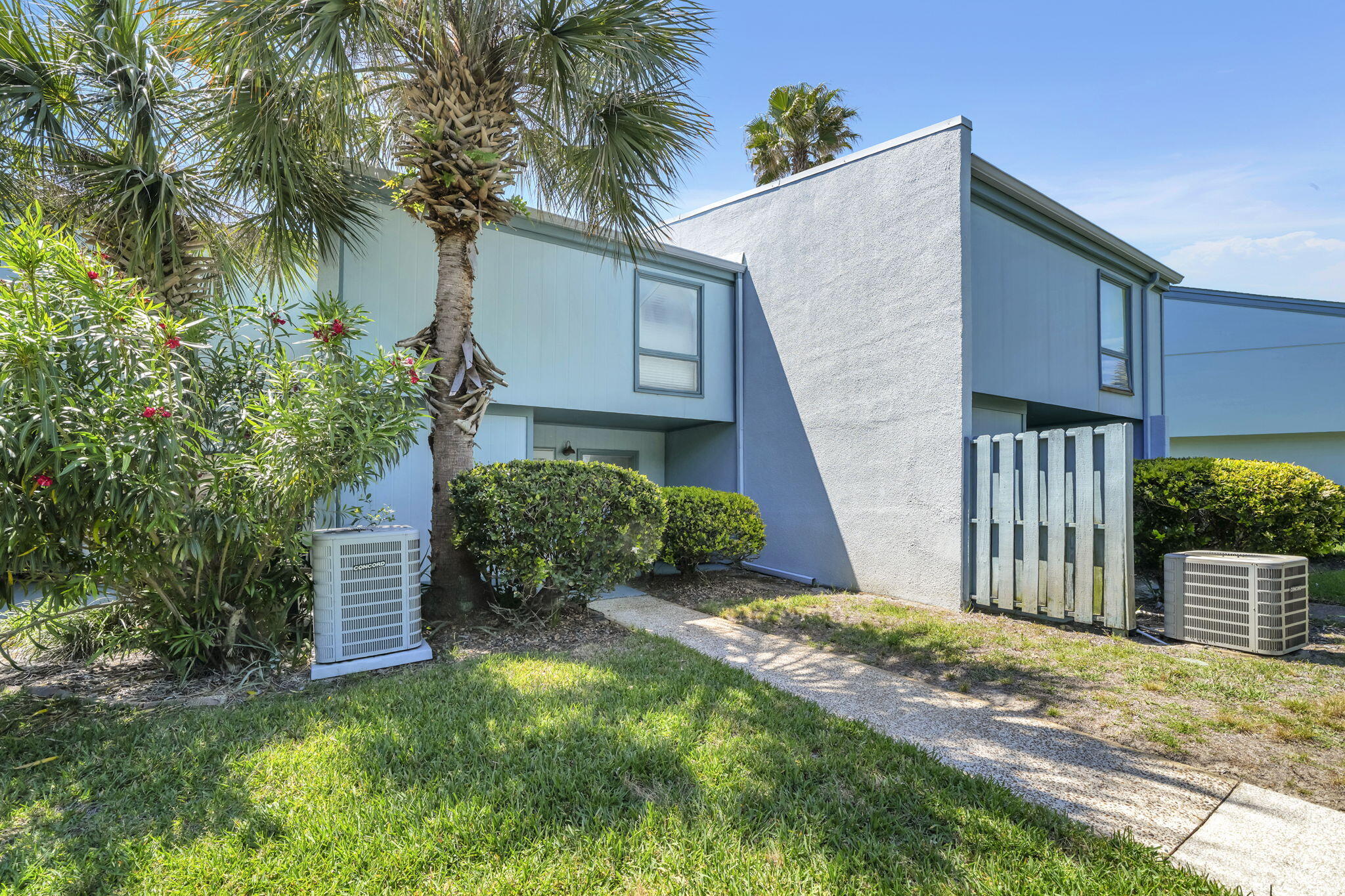 SUNNYSIDE BEACH & TENNIS CONDO - Residential