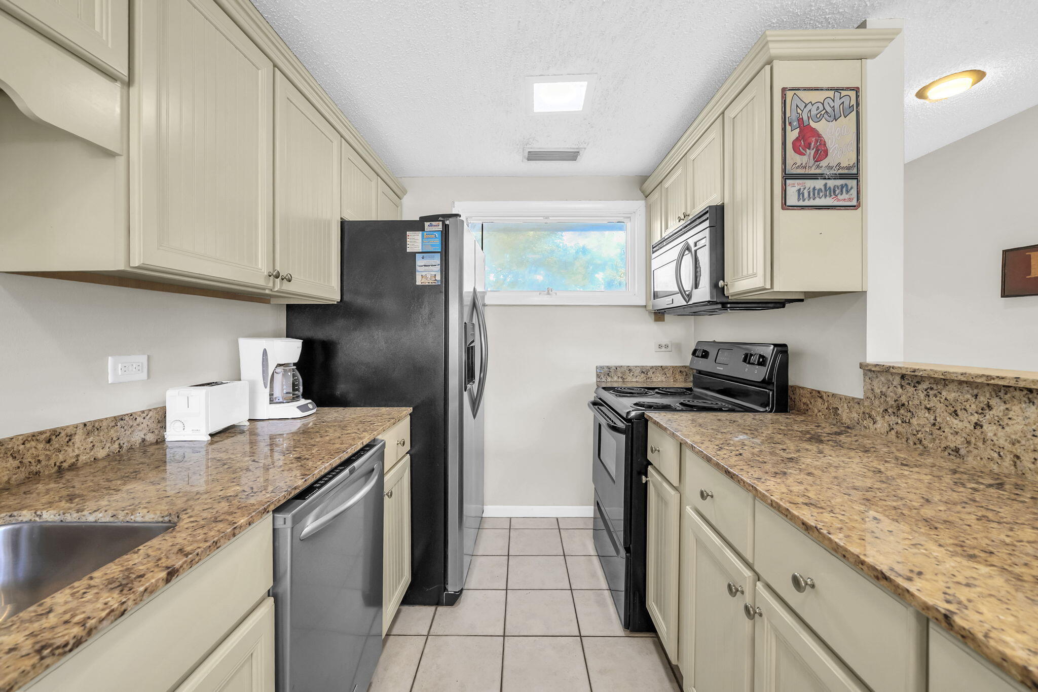 SUNNYSIDE BEACH & TENNIS CONDO - Residential