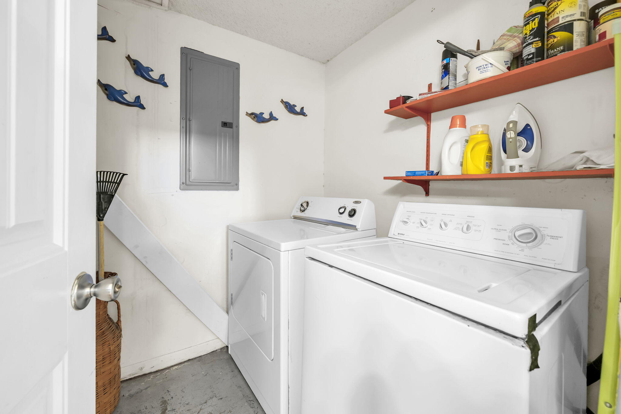 SUNNYSIDE BEACH & TENNIS CONDO - Residential