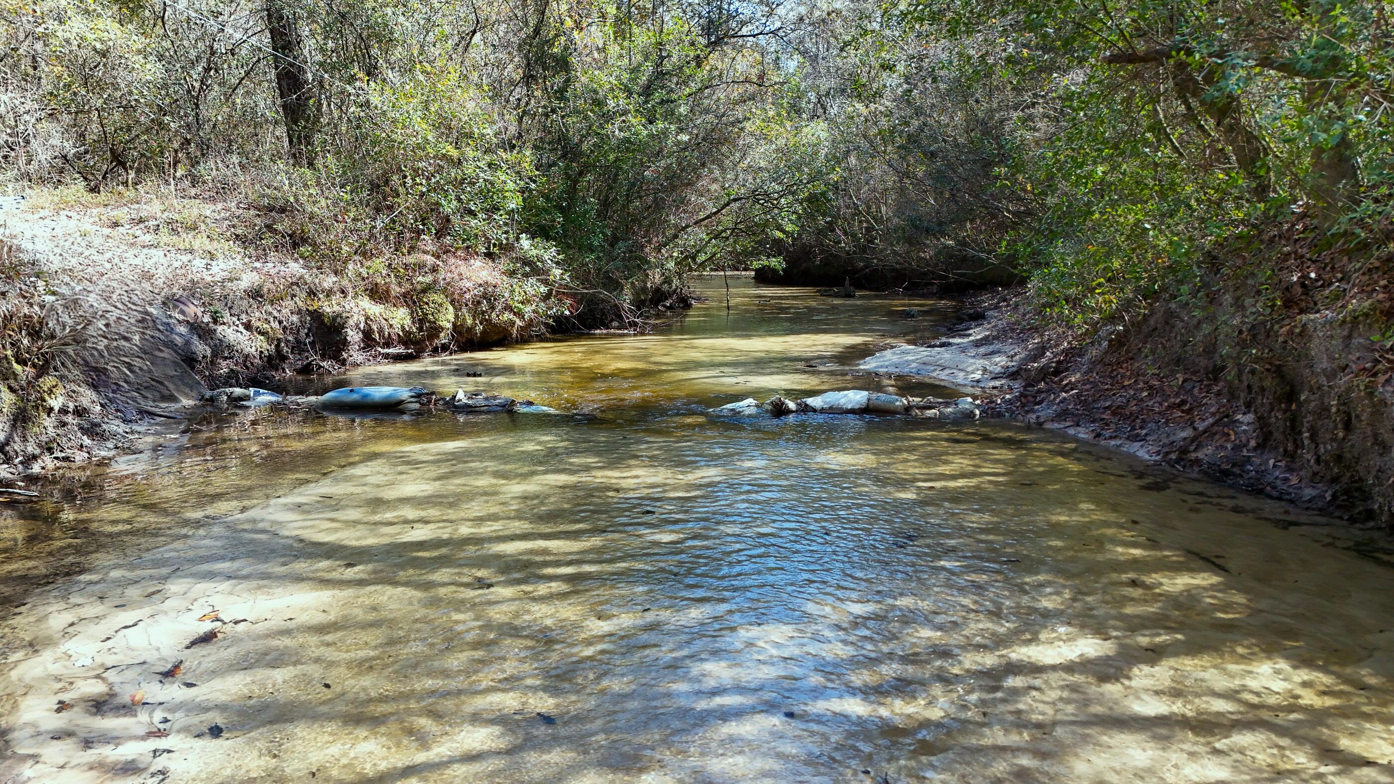 METES & BOUNDS - Land