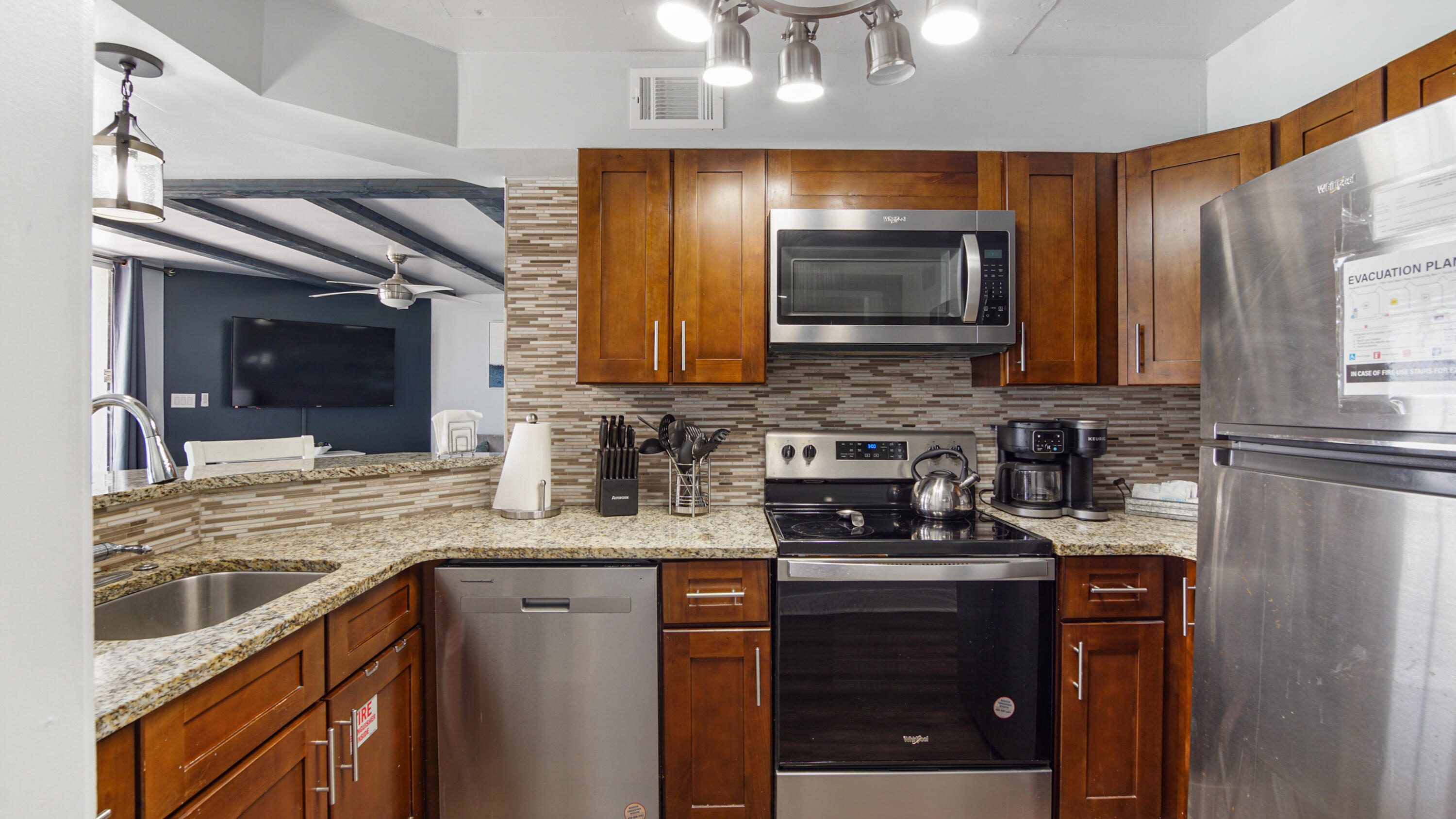 AQUAVISTA CONDO - Residential