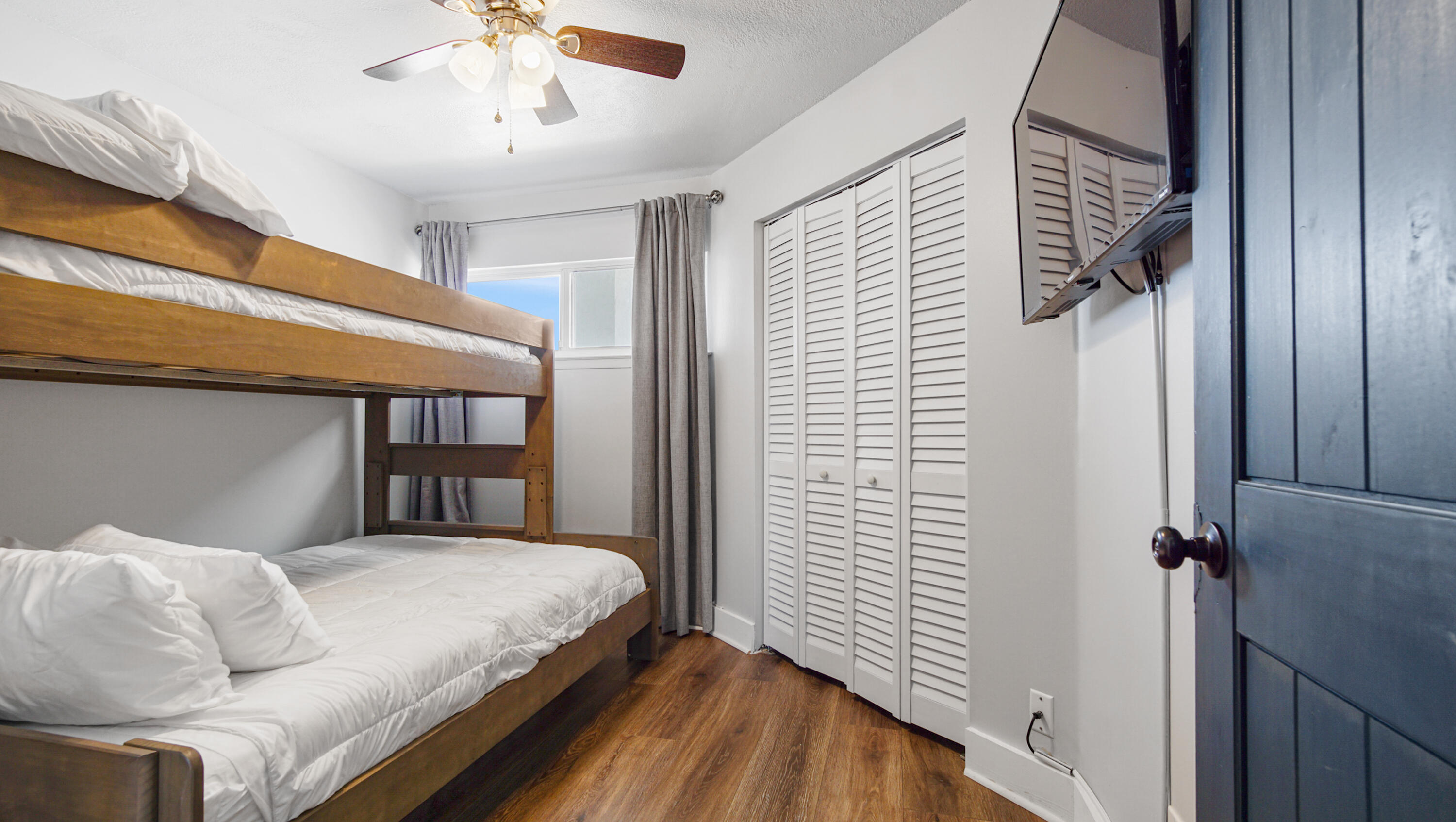 AQUAVISTA CONDO - Residential