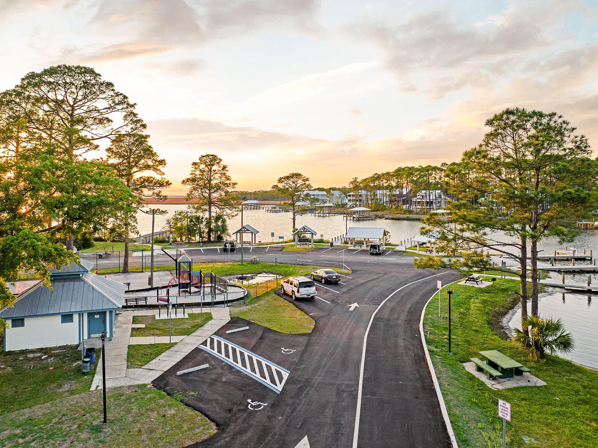 Cessna Village - Residential