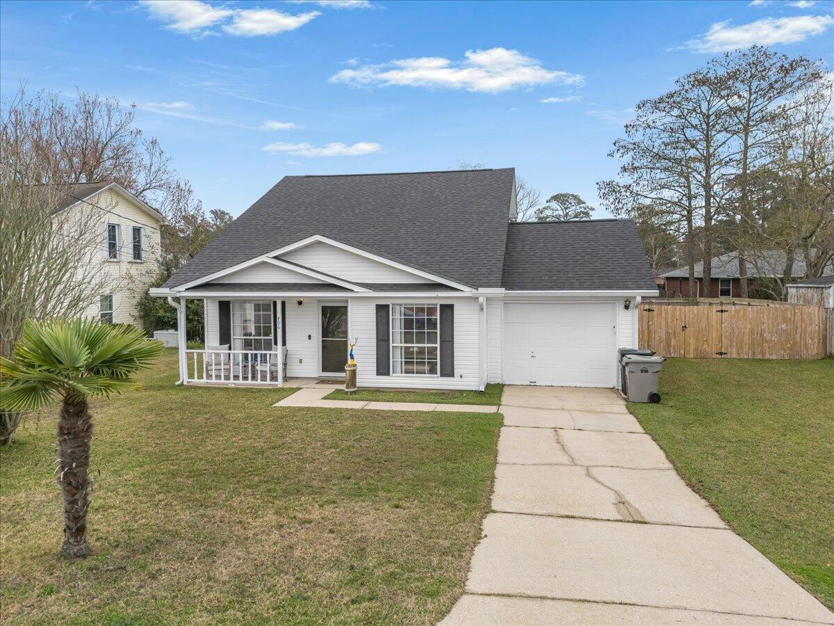 WEST LAKE - Residential