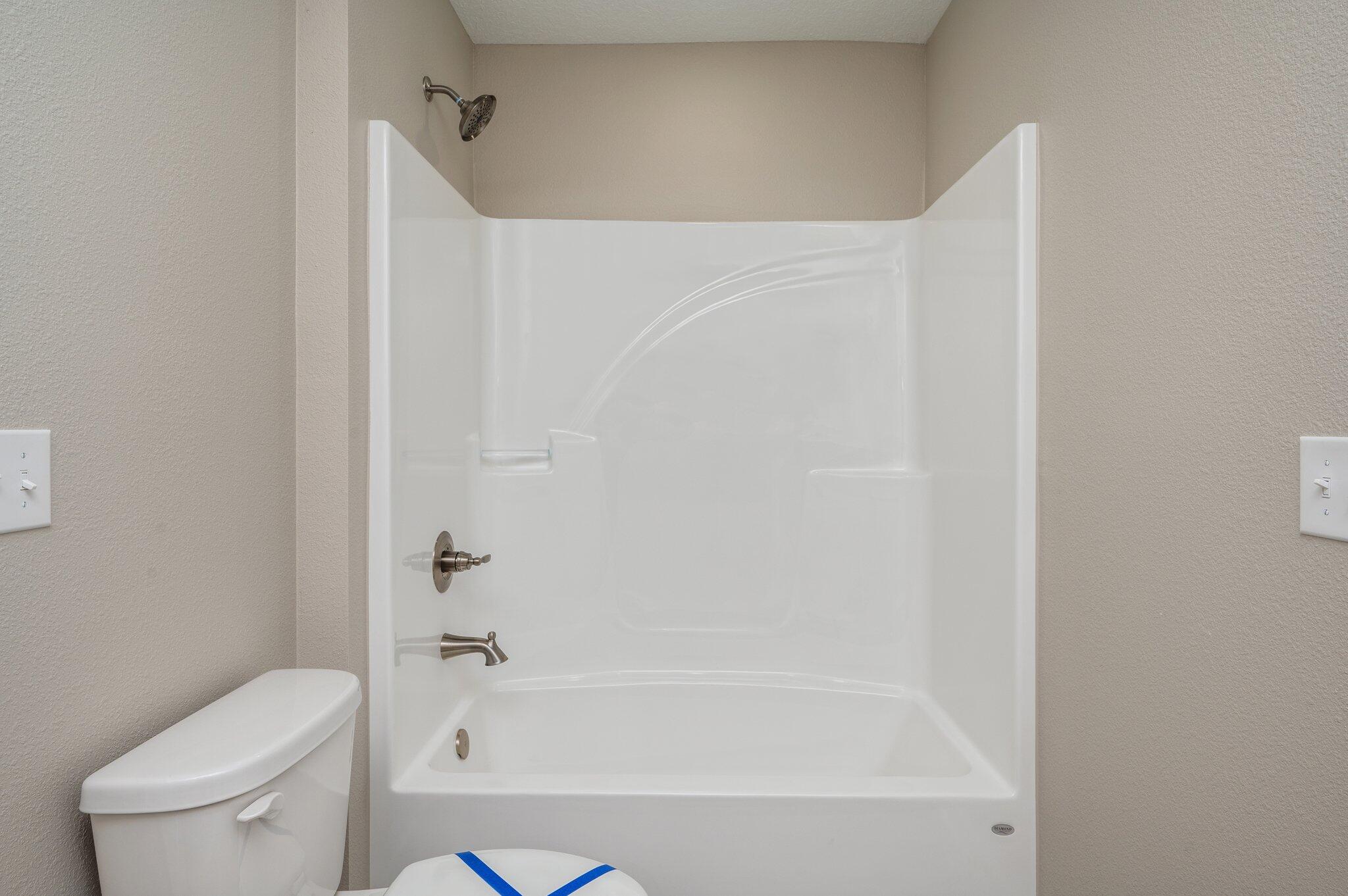 FAIRVIEW L H - Residential