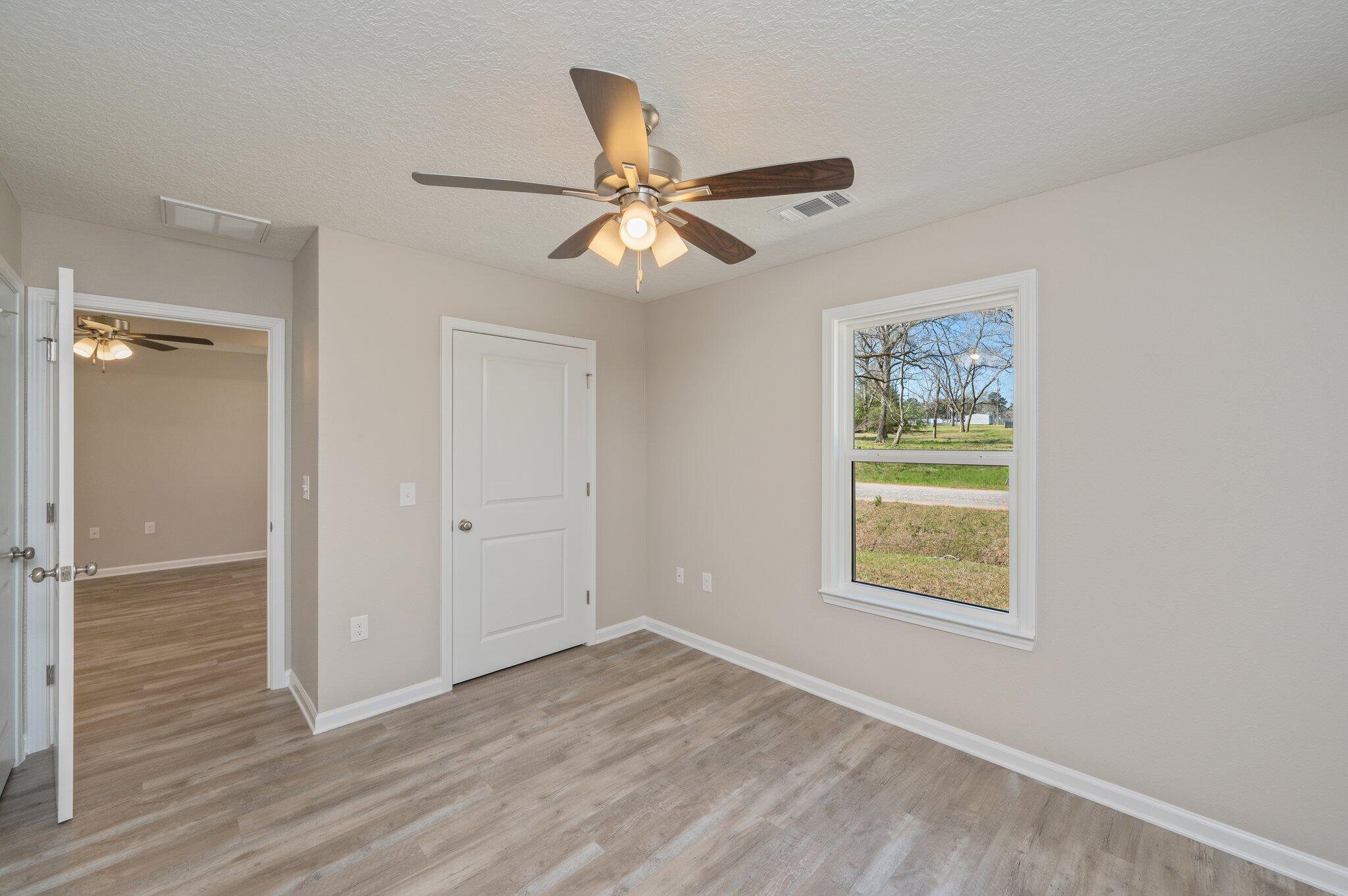 FAIRVIEW L H - Residential