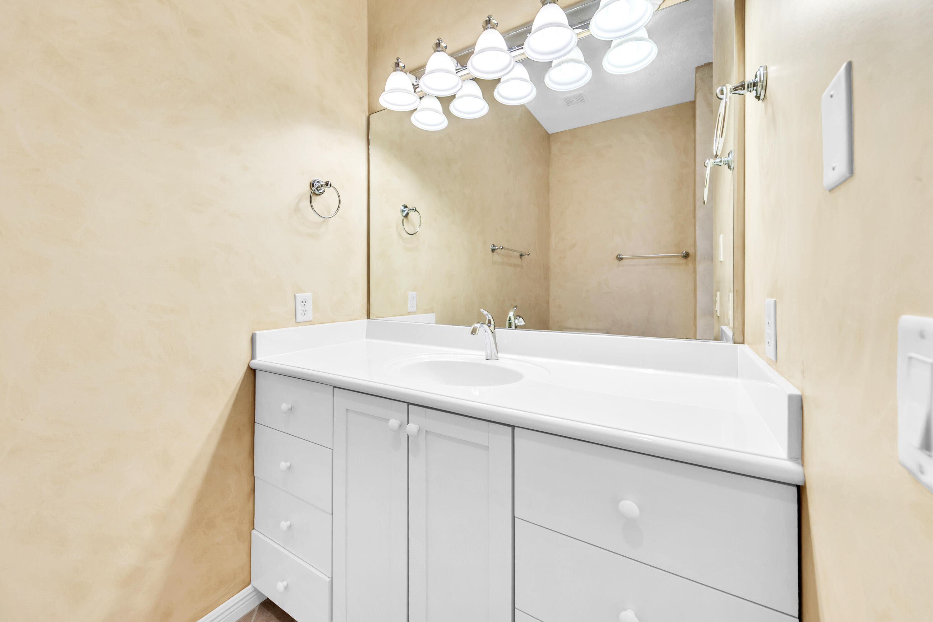 CAMP CREEK LAKE - Residential