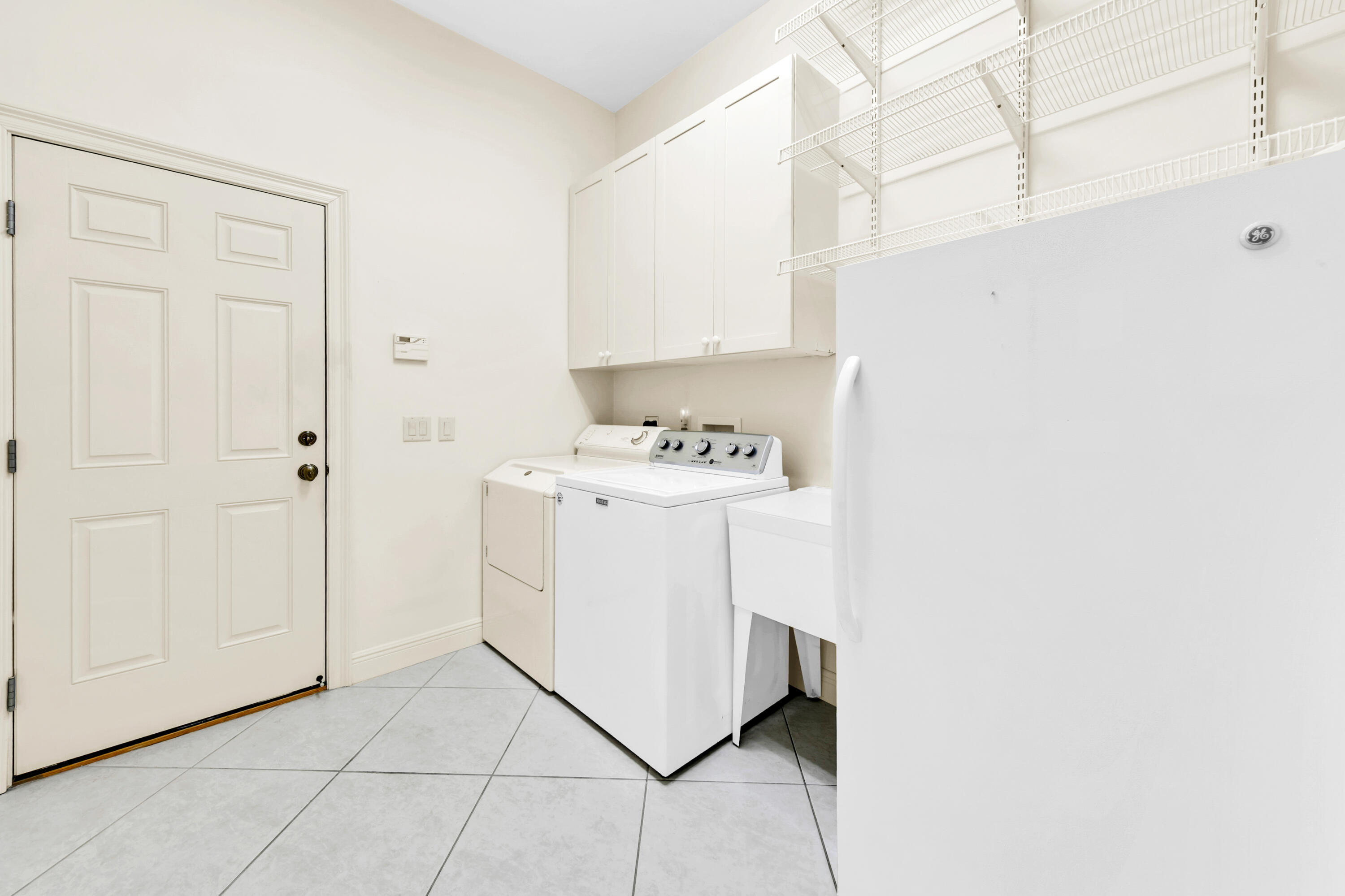 CAMP CREEK LAKE - Residential