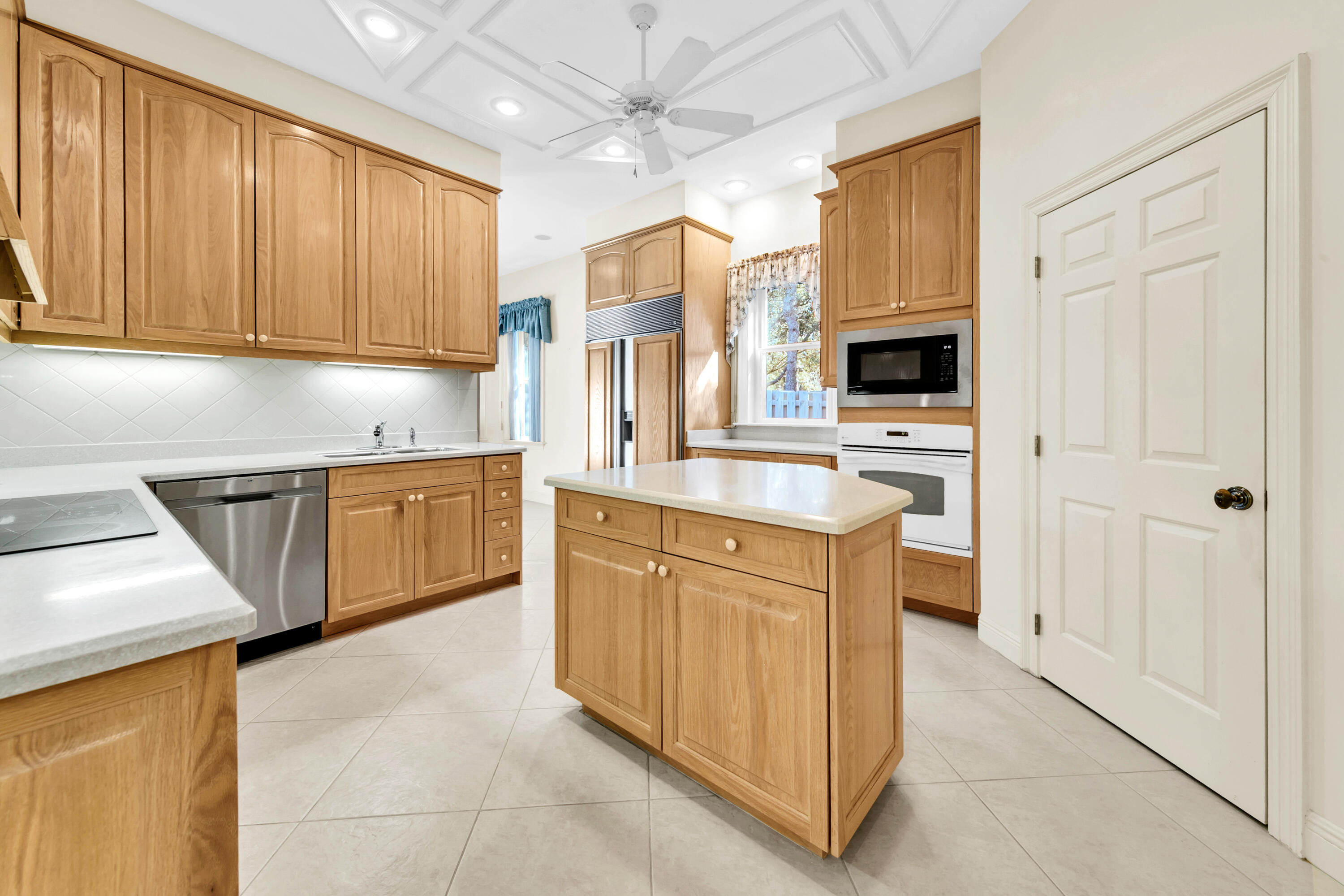 CAMP CREEK LAKE - Residential