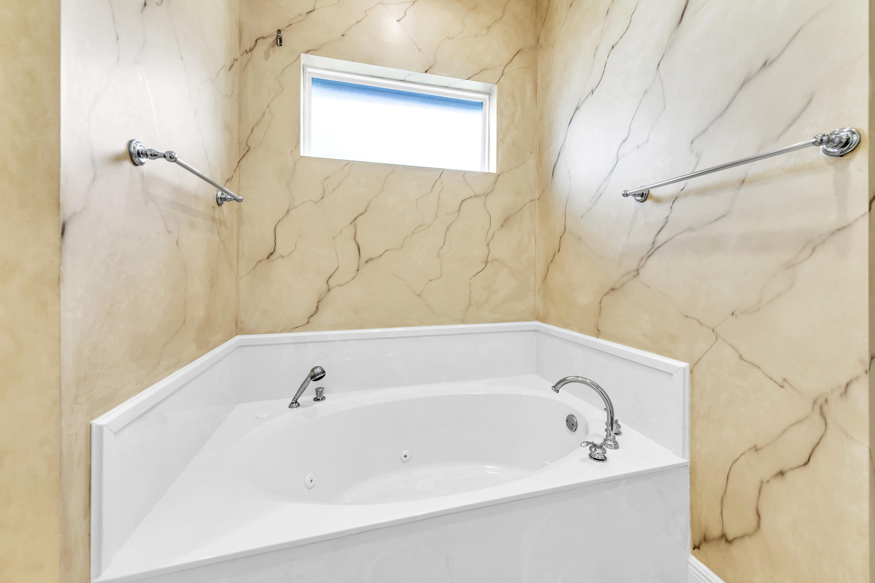 CAMP CREEK LAKE - Residential