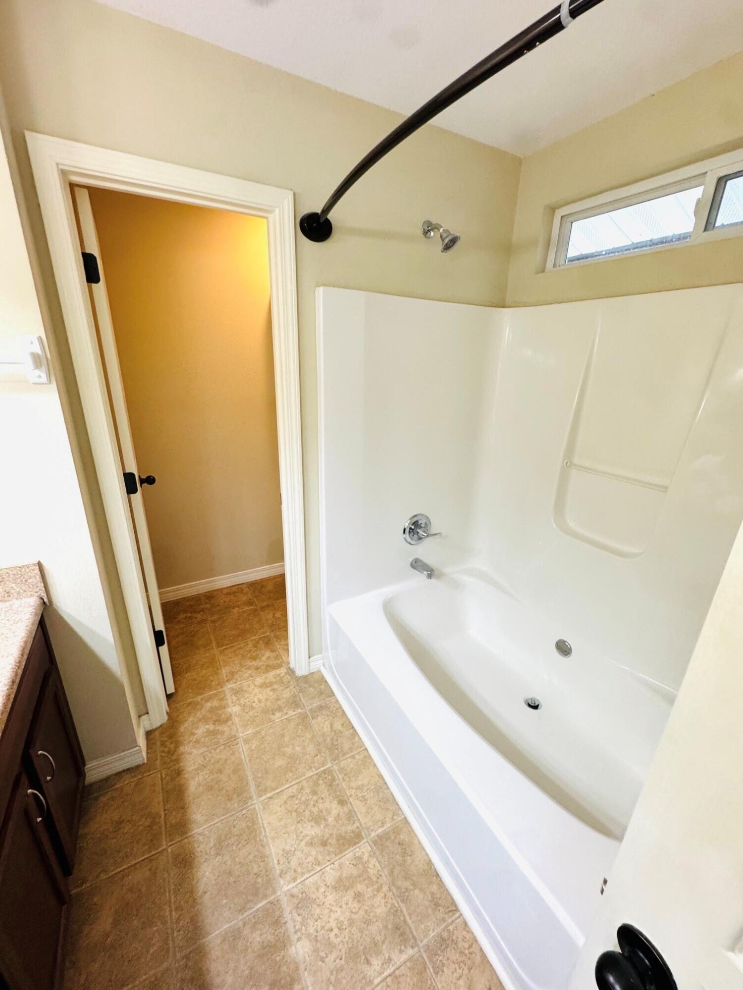 HUNTERS RIDGE - Residential Lease