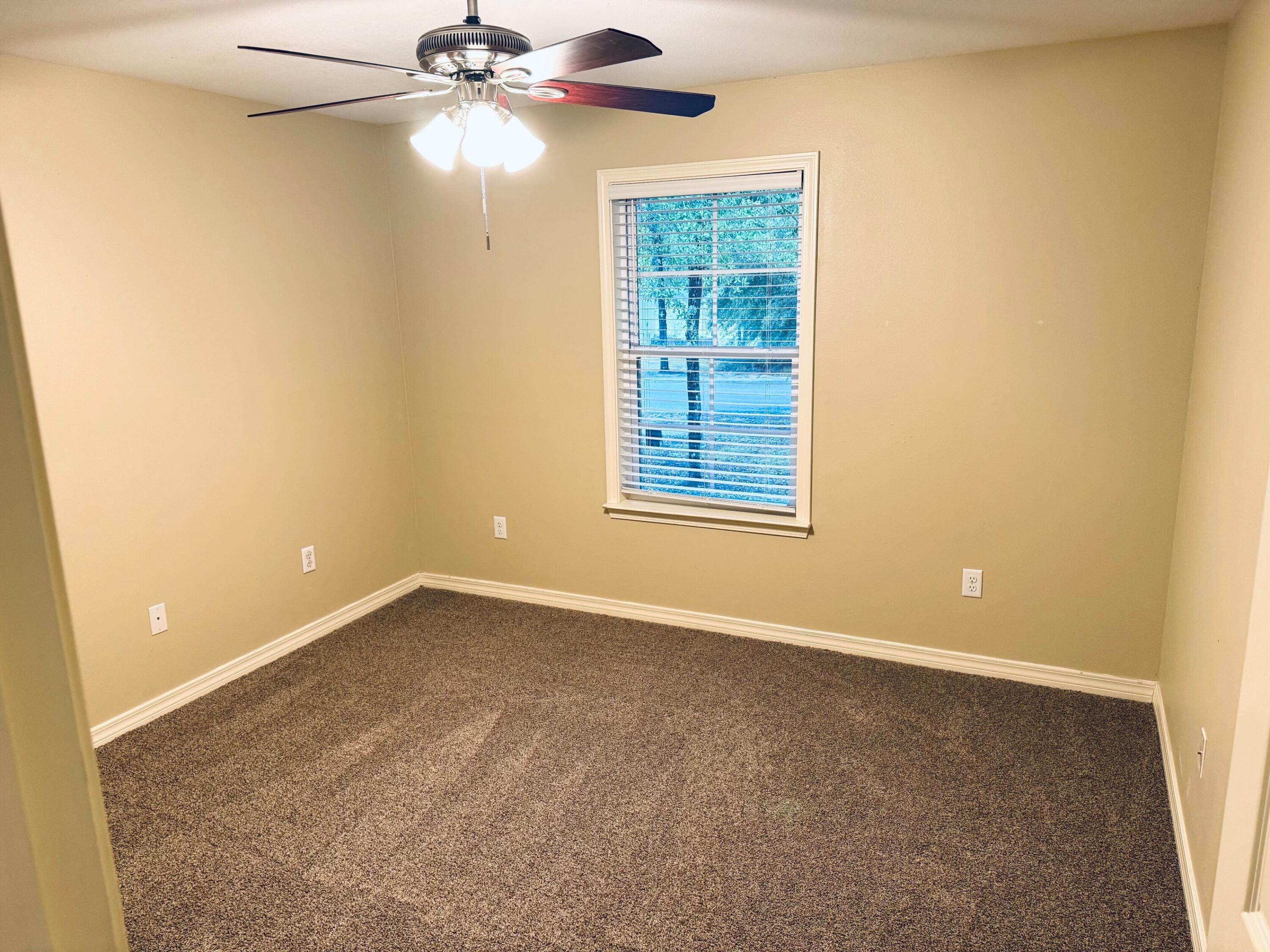 HUNTERS RIDGE - Residential Lease