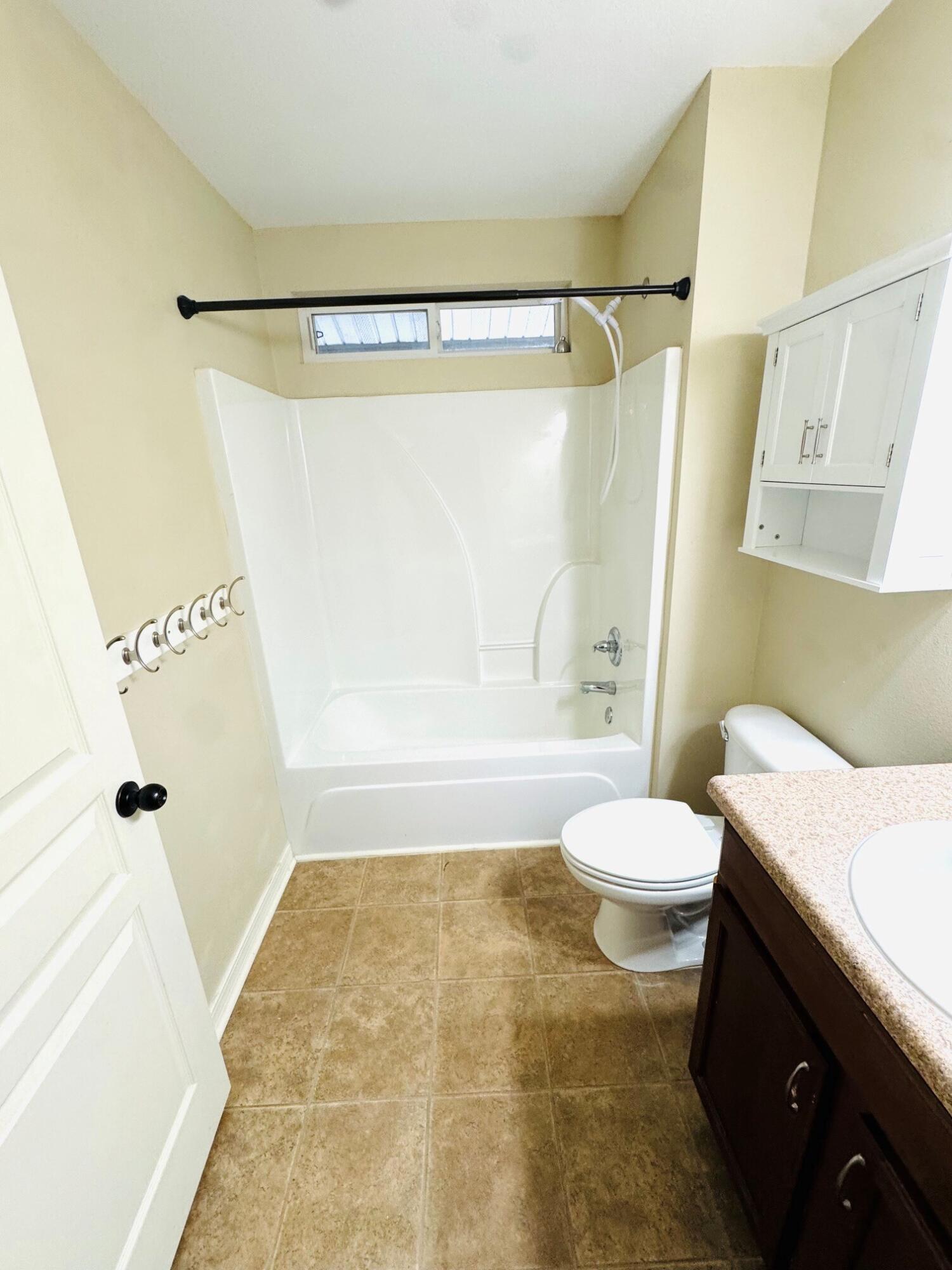 HUNTERS RIDGE - Residential Lease