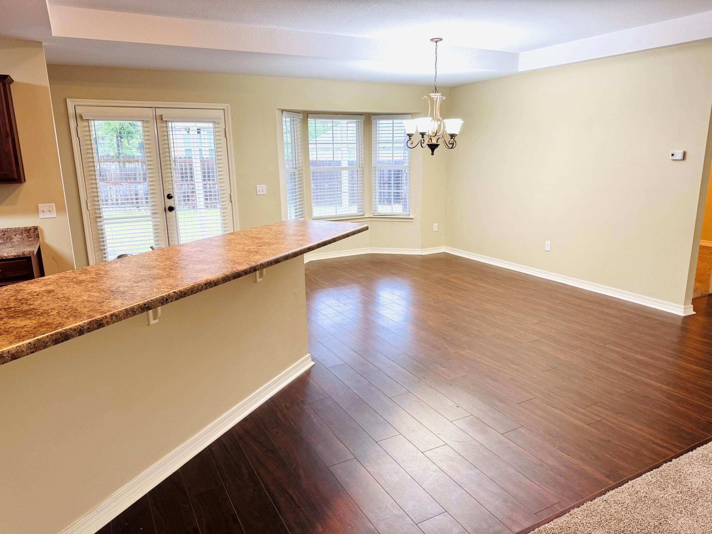 HUNTERS RIDGE - Residential Lease