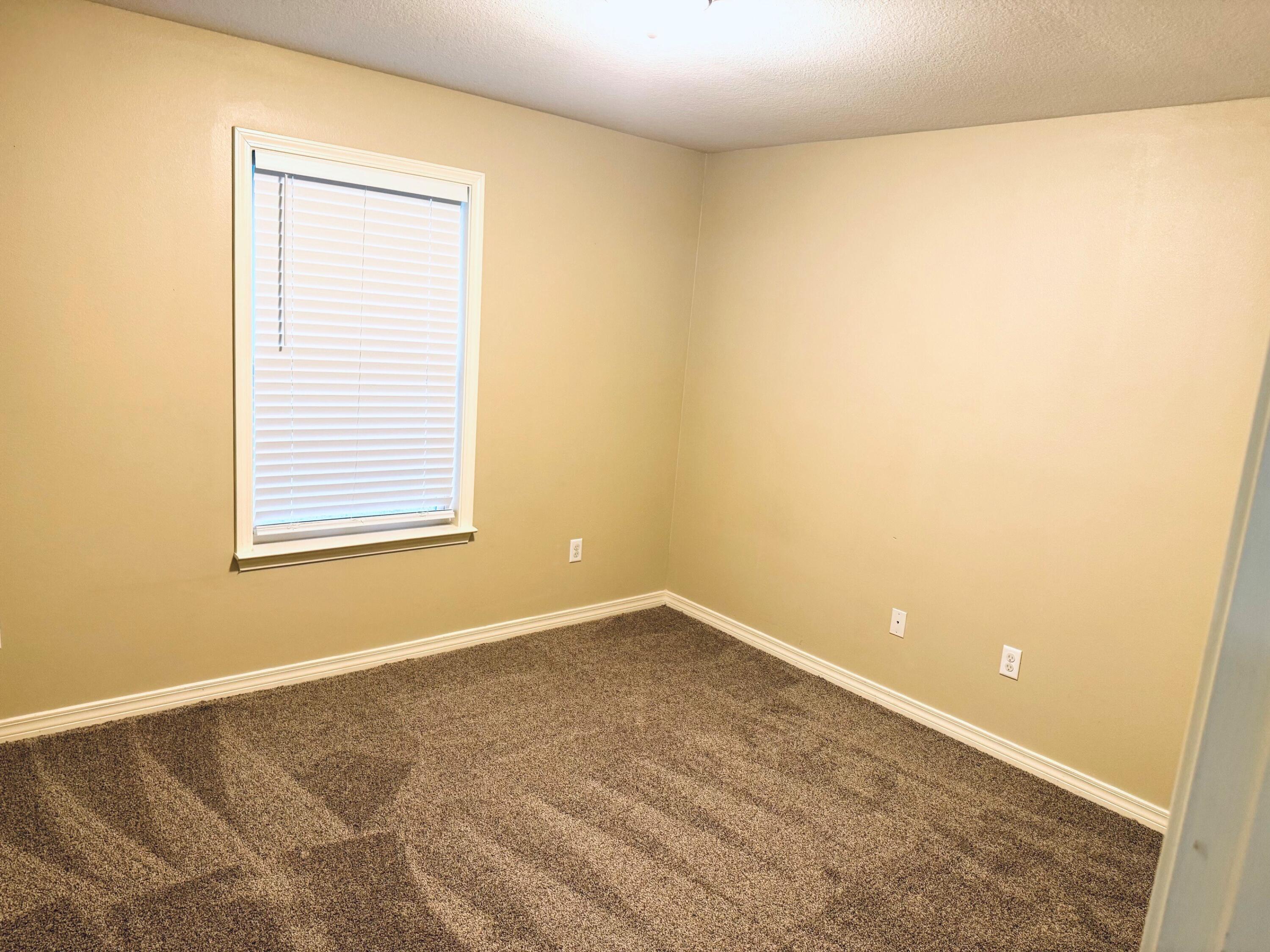 HUNTERS RIDGE - Residential Lease
