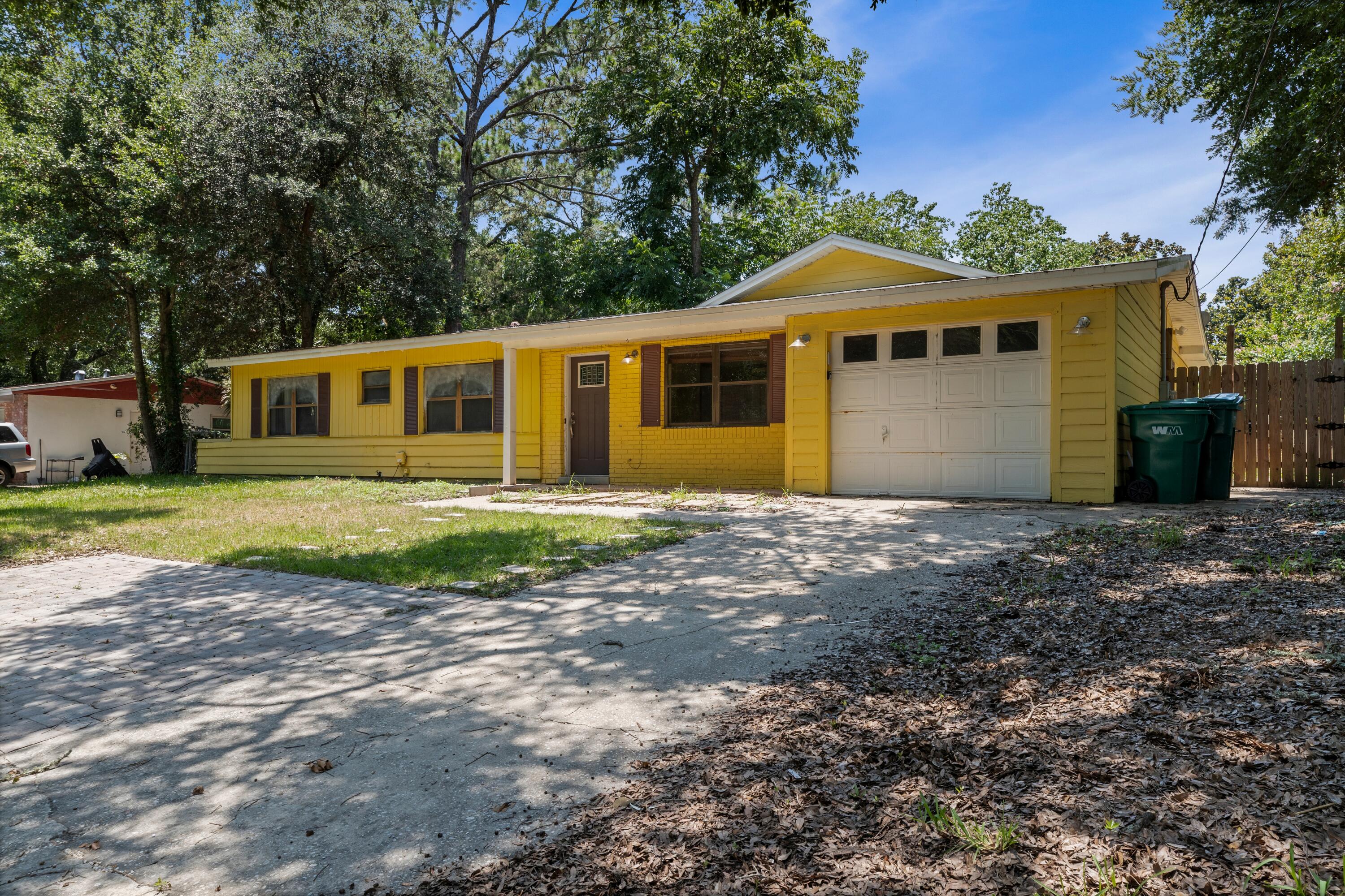 Photo 1 of 31 — 271 Anderson Drive, Mary Esther, FL 32569