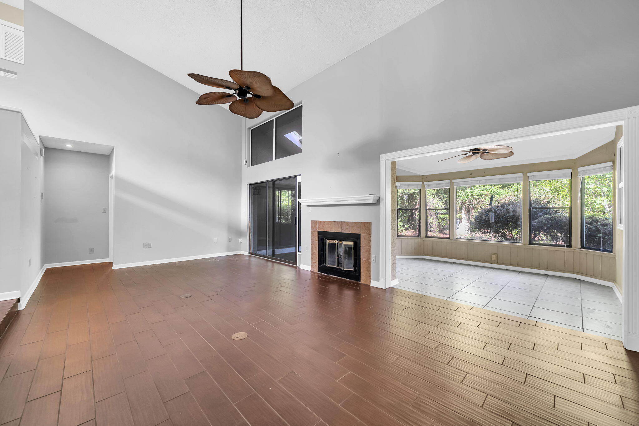 GLENEAGLES GREEN BLUEWATER BAY - Residential