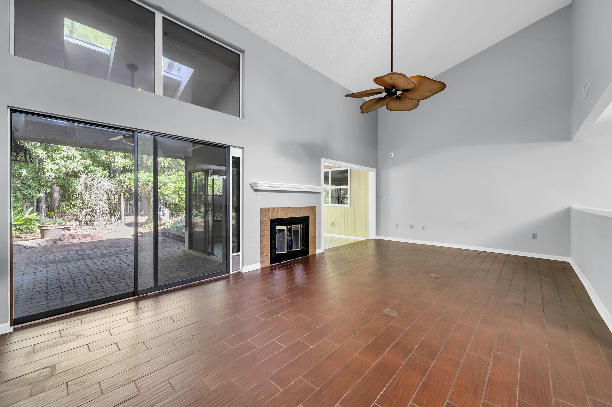 GLENEAGLES GREEN BLUEWATER BAY - Residential