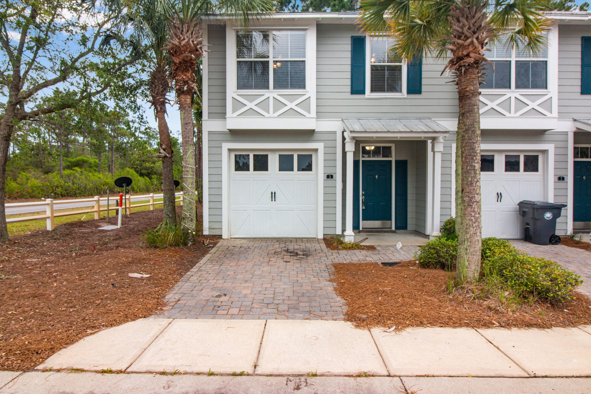 EAGLE BAY - Residential Lease