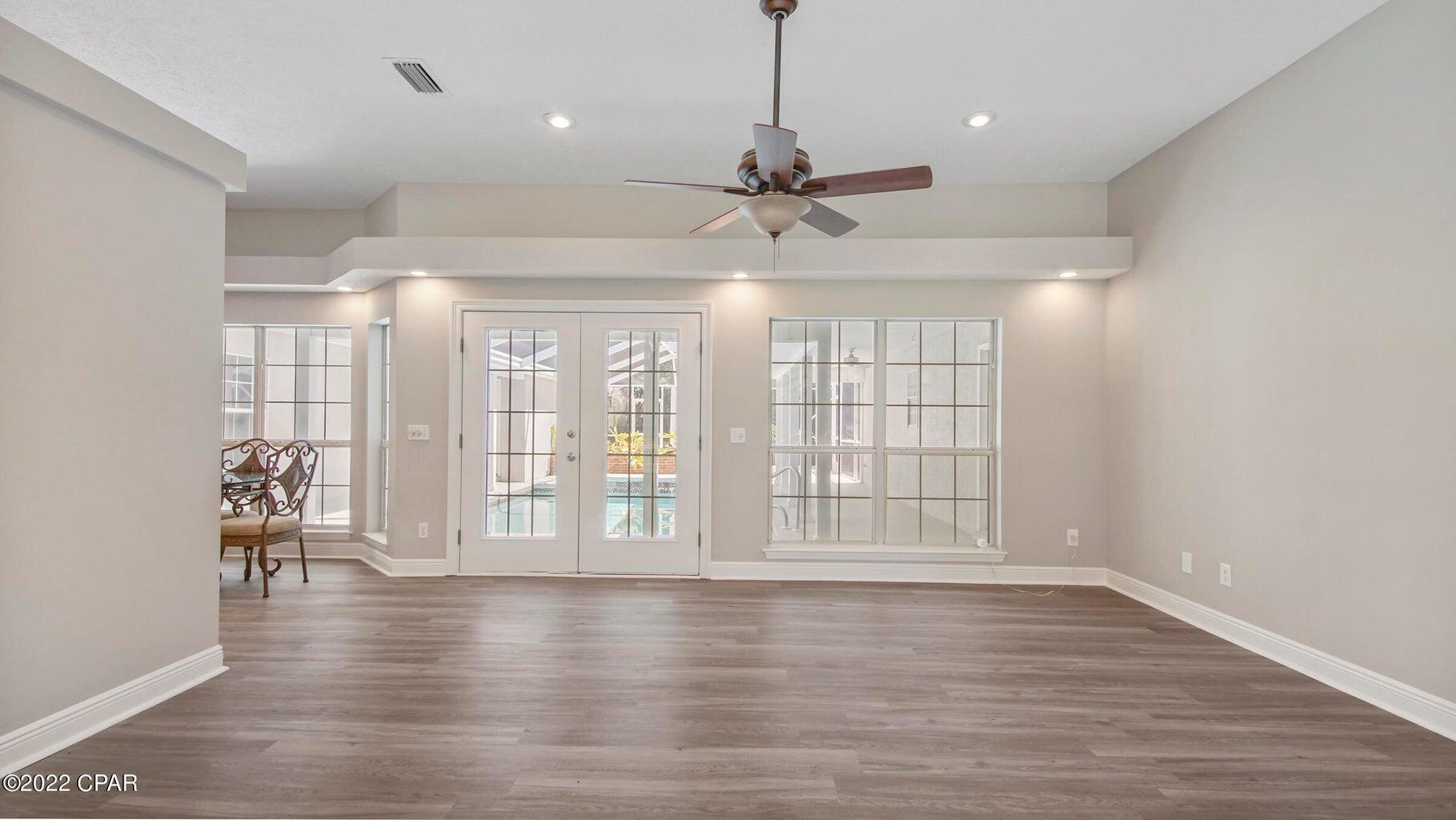 COLONY CLUB HARBOUR PH 3 - Residential Lease