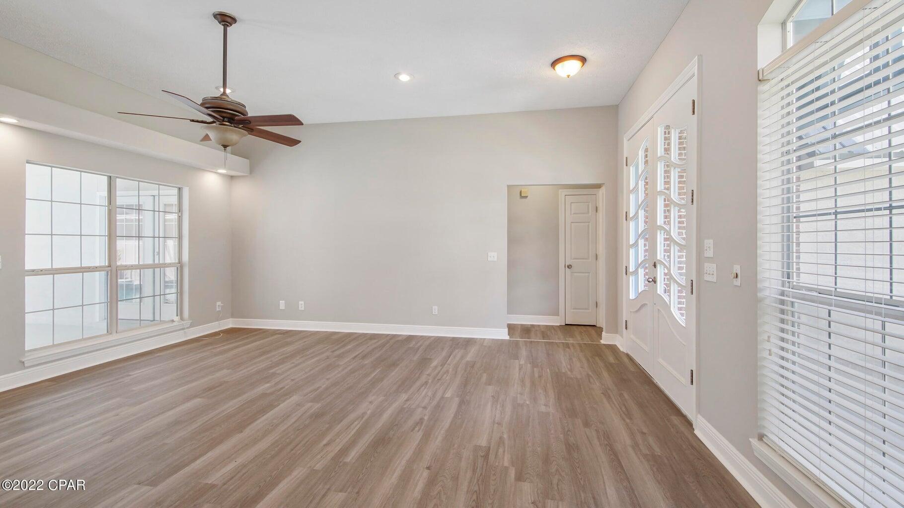 COLONY CLUB HARBOUR PH 3 - Residential Lease