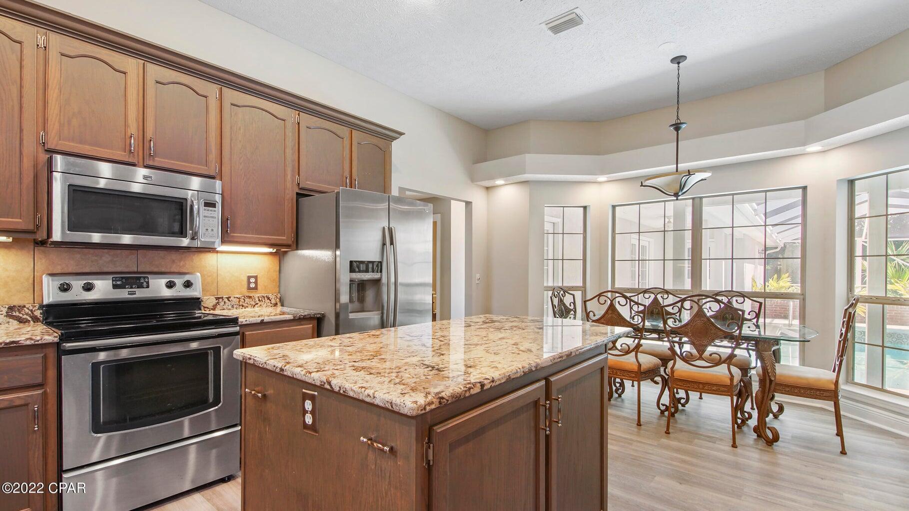 COLONY CLUB HARBOUR PH 3 - Residential Lease