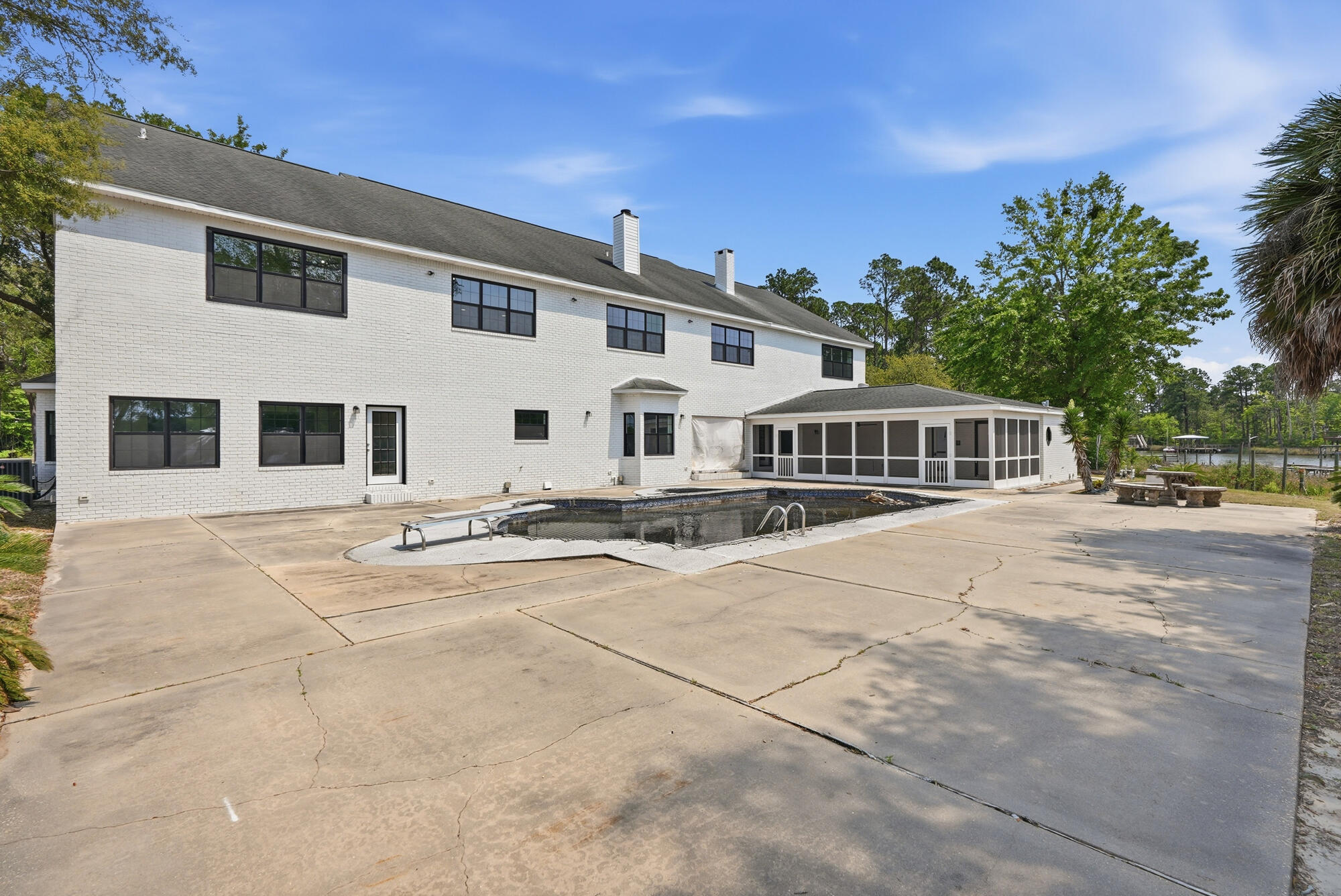 NO RECORDED SUBDIVISION - Residential