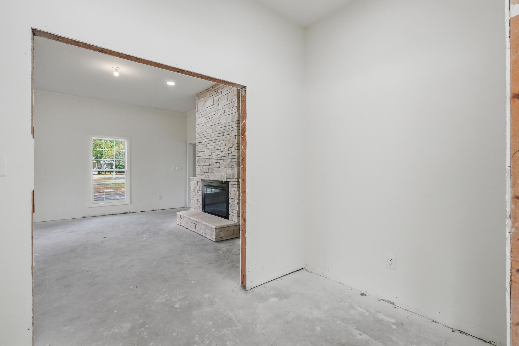 NO RECORDED SUBDIVISION - Residential