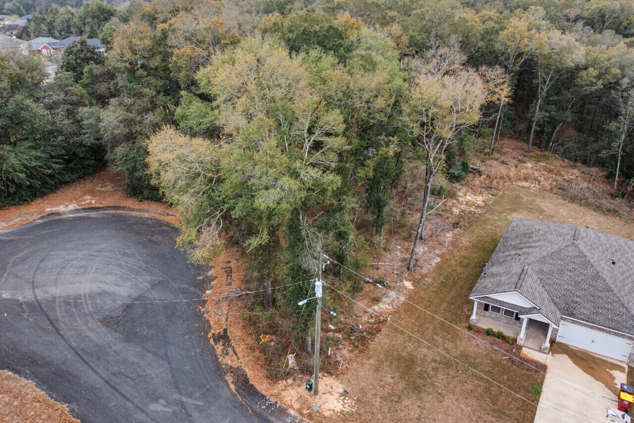 INDIAN TRAILS PH 1 - Land