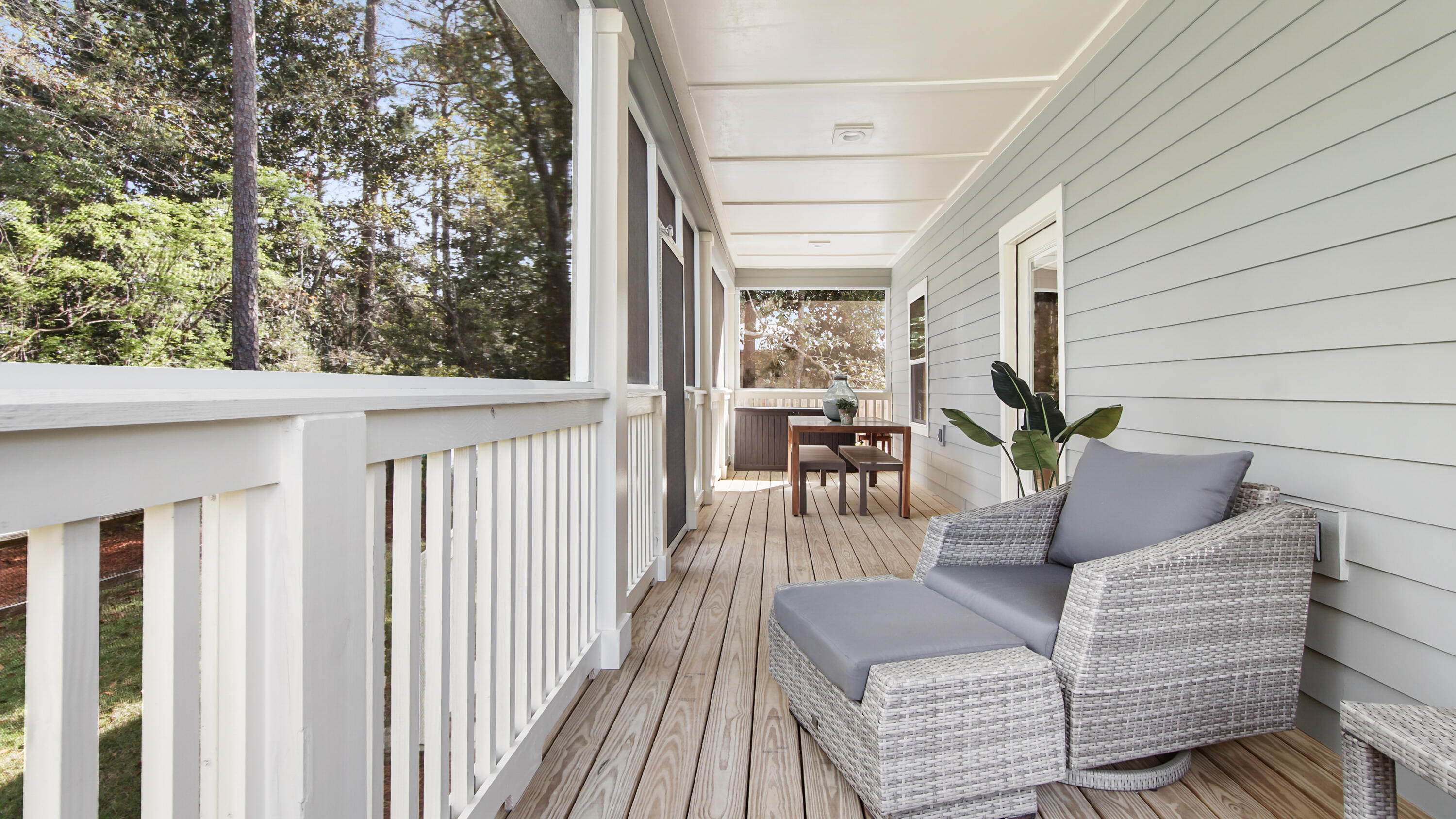 MAGNOLIA BEACH - Residential