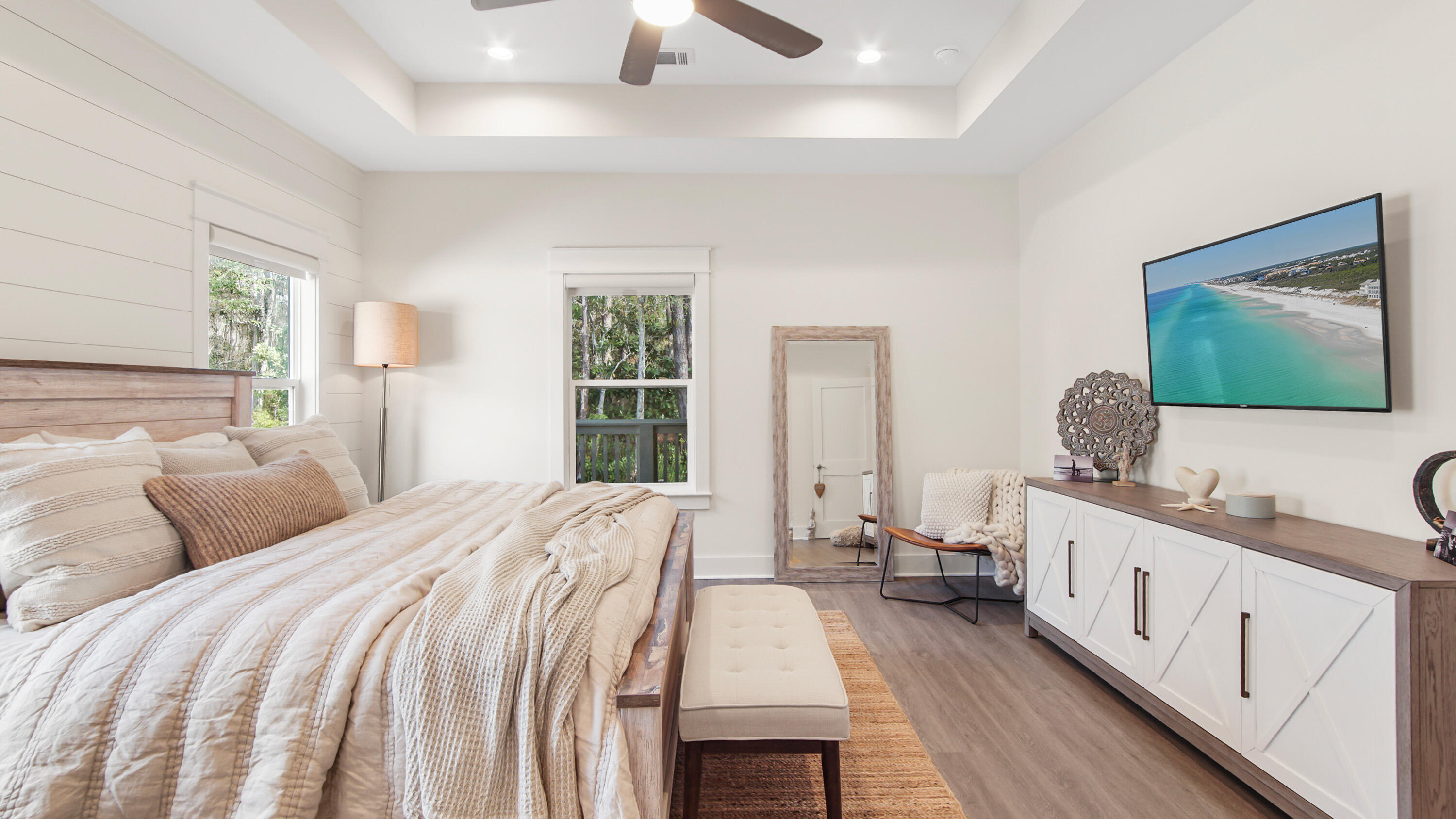 MAGNOLIA BEACH - Residential