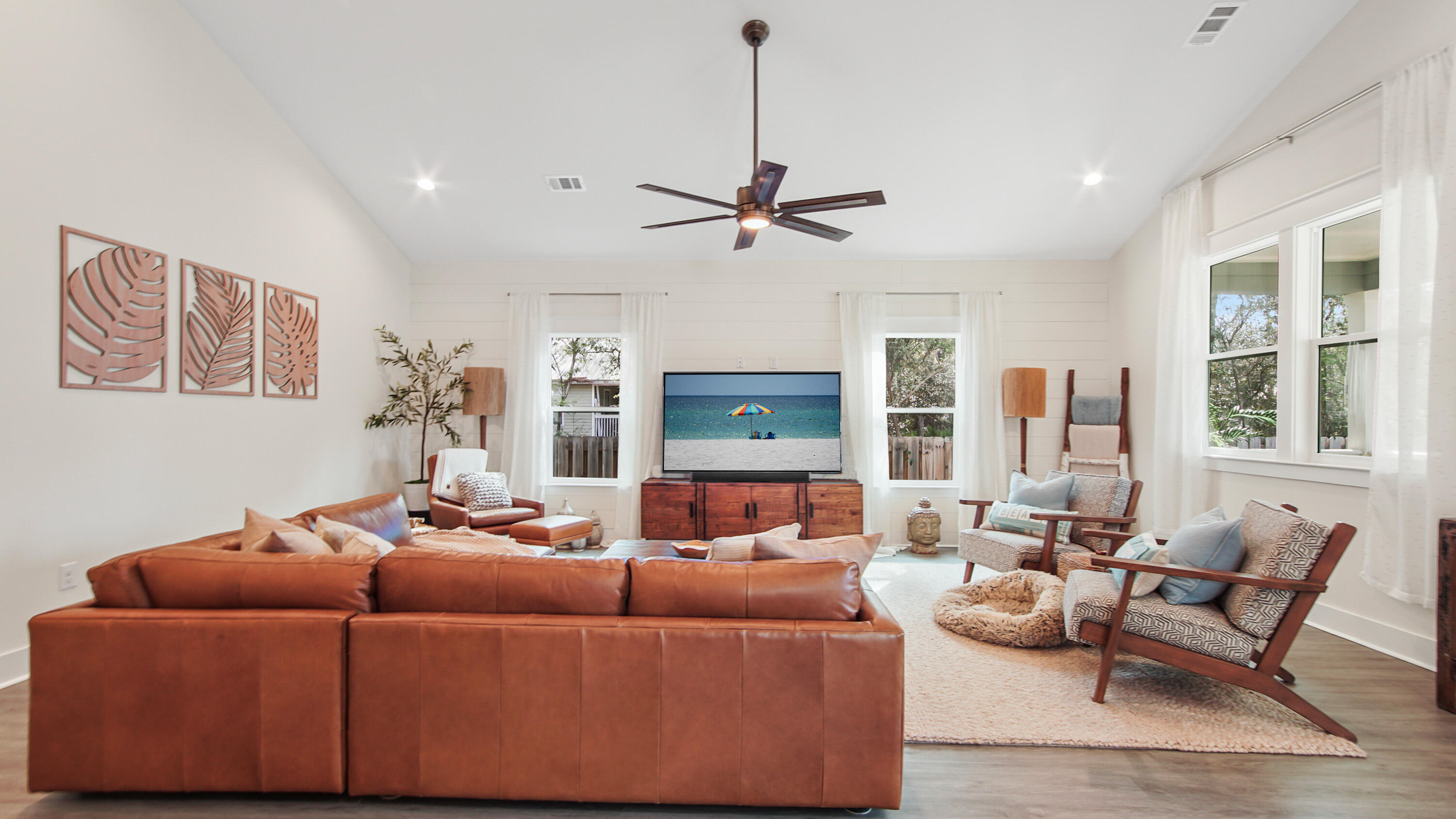 MAGNOLIA BEACH - Residential