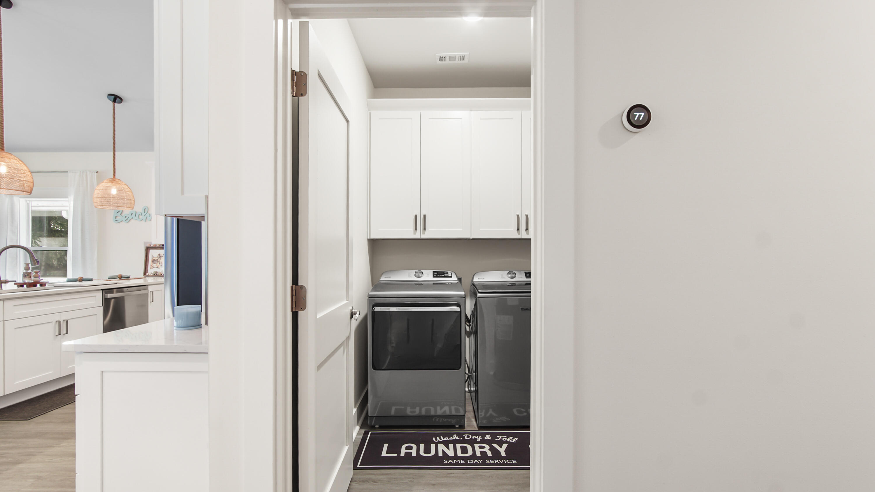 MAGNOLIA BEACH - Residential