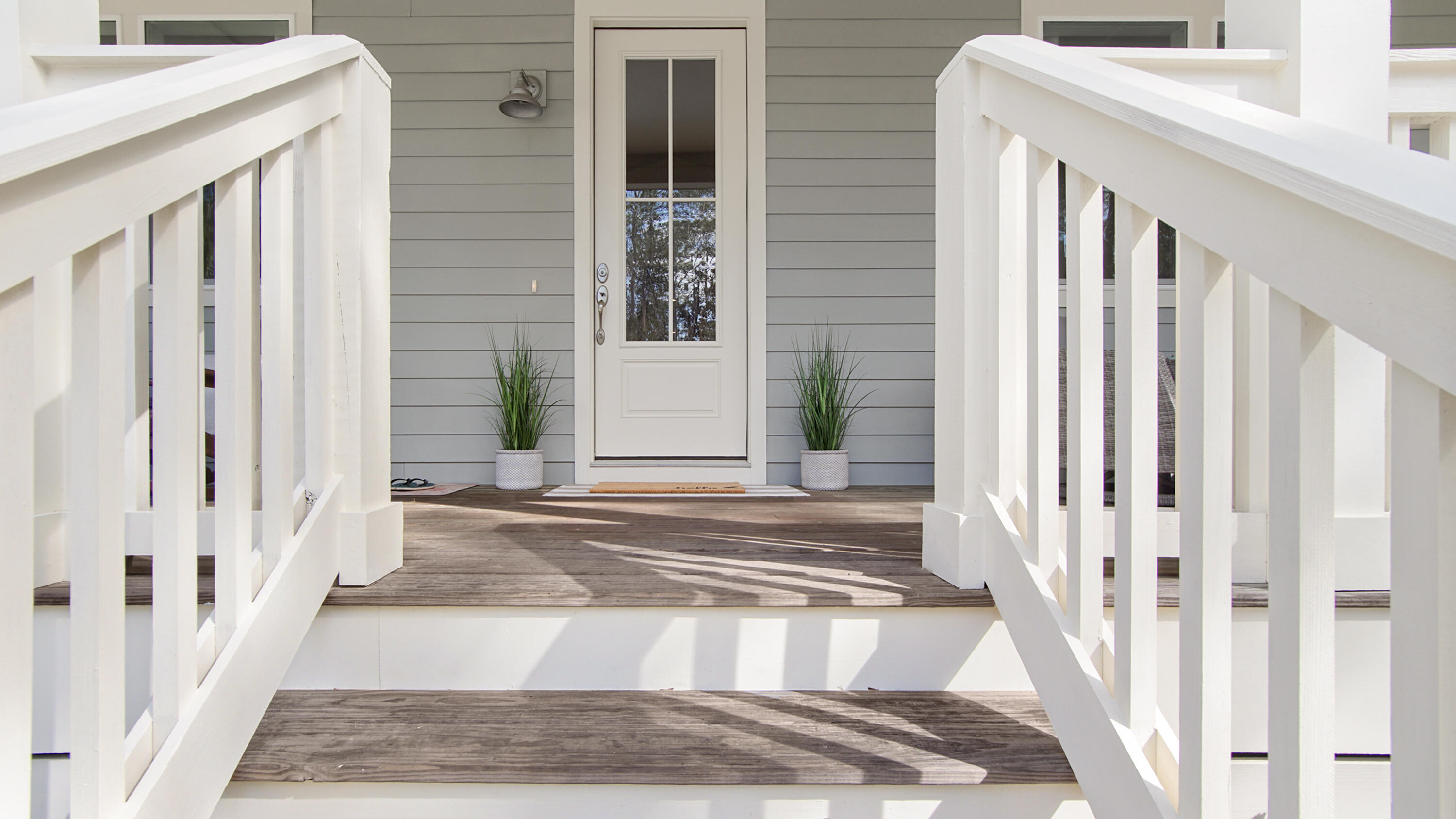 MAGNOLIA BEACH - Residential