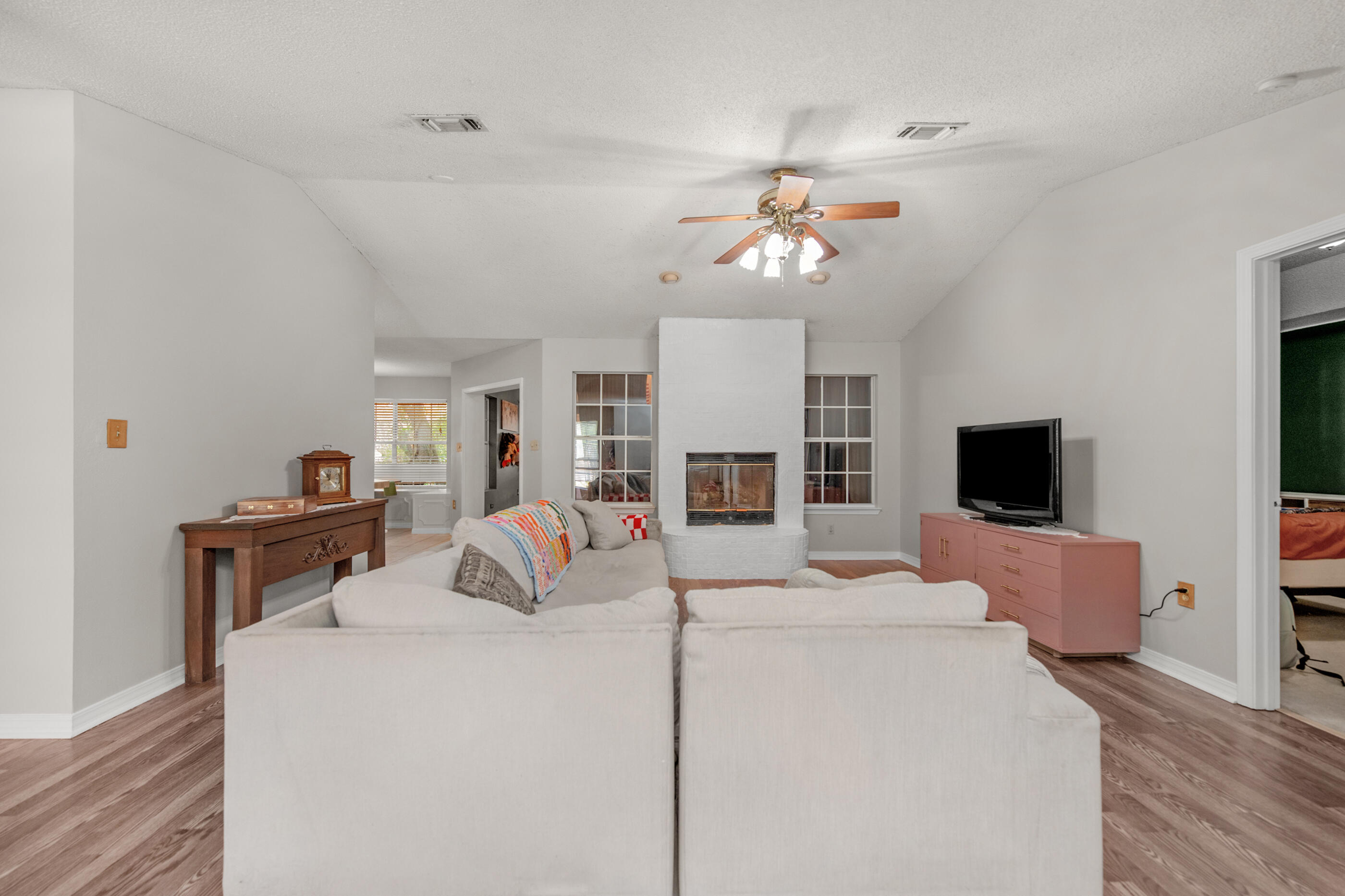 HOLLEY BY THE SEA - Residential